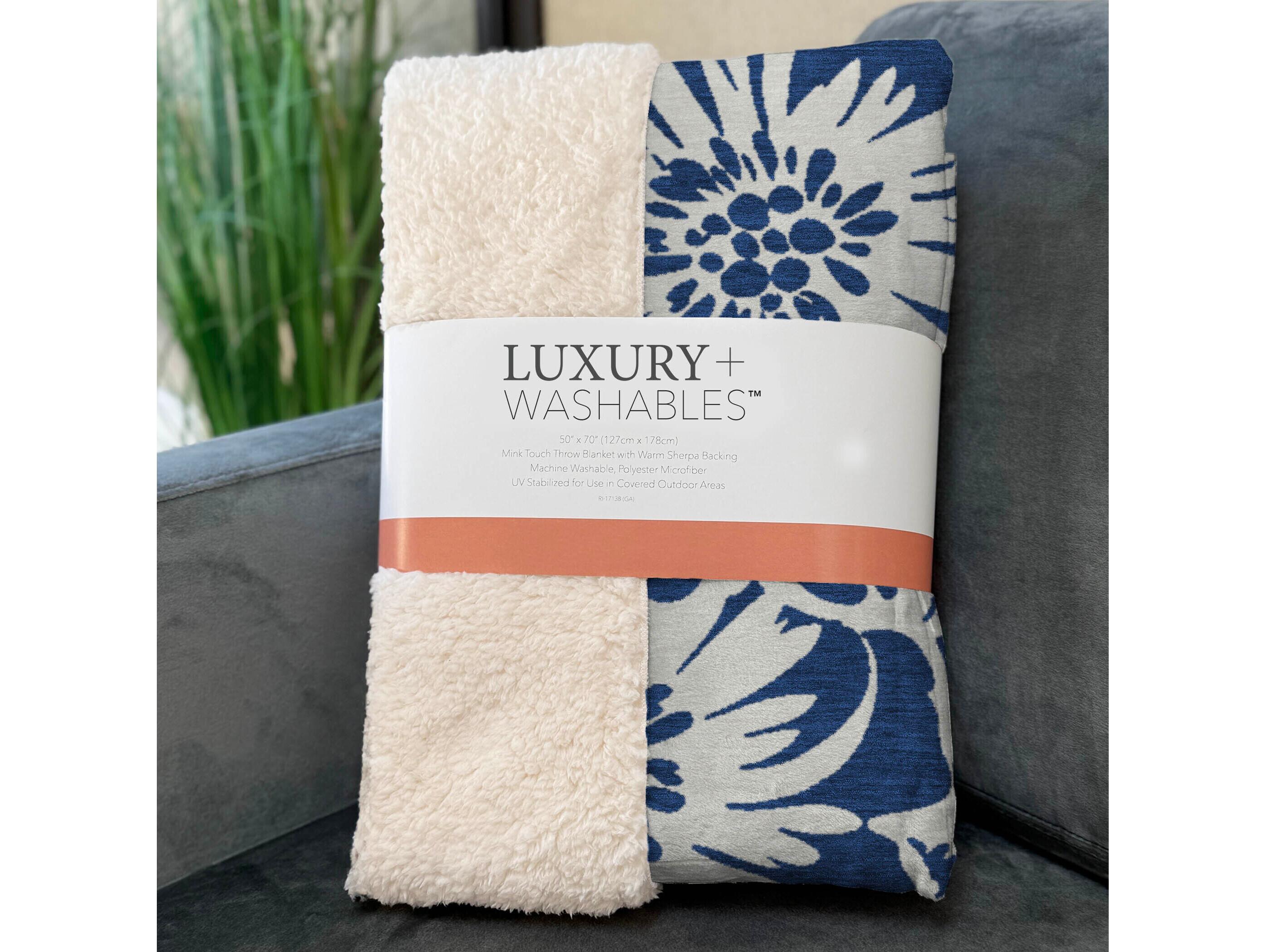 Dalyn Sherpa Blue Polyester Throw