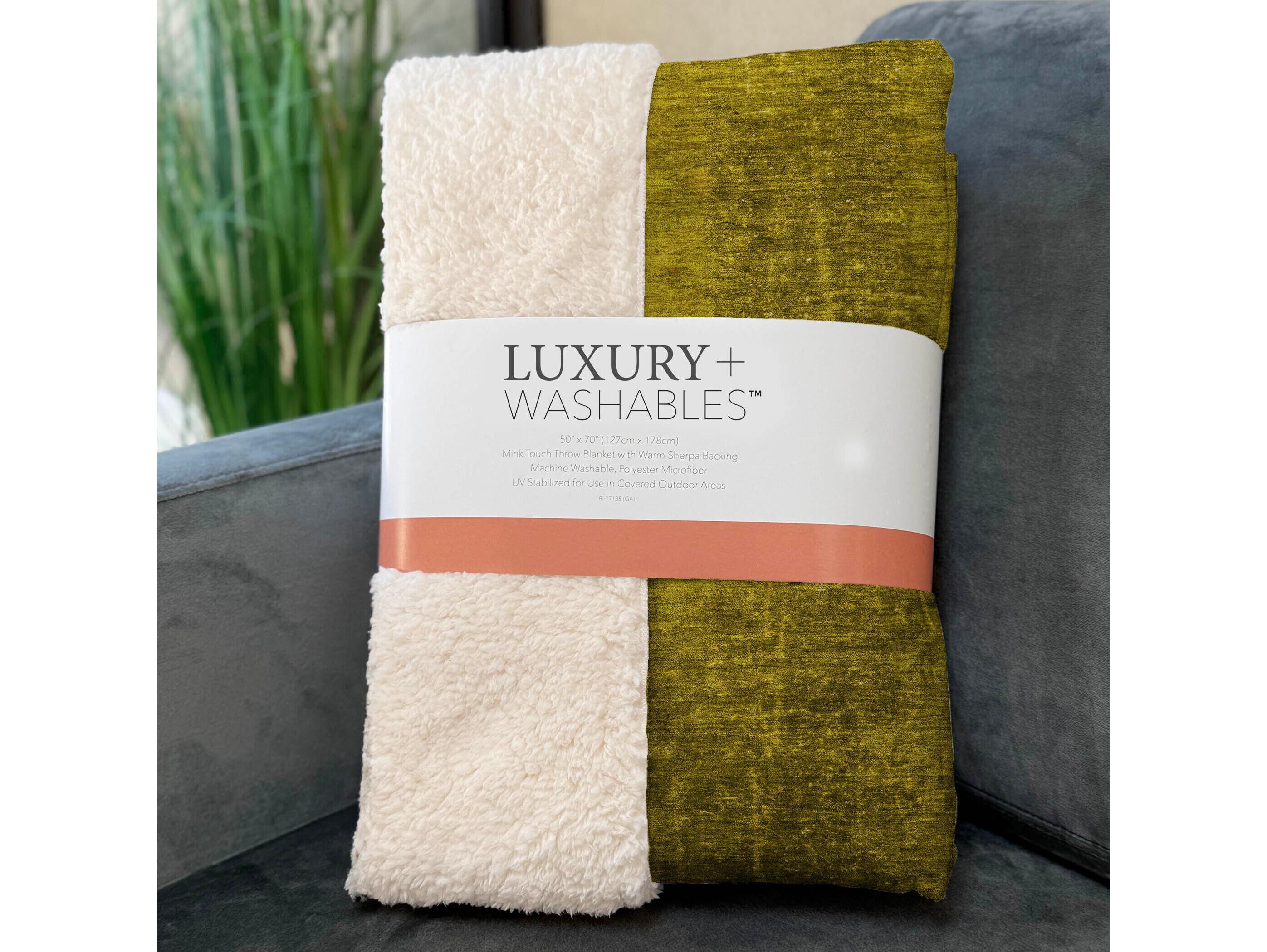 Dalyn Sherpa Gold Polyester Throw