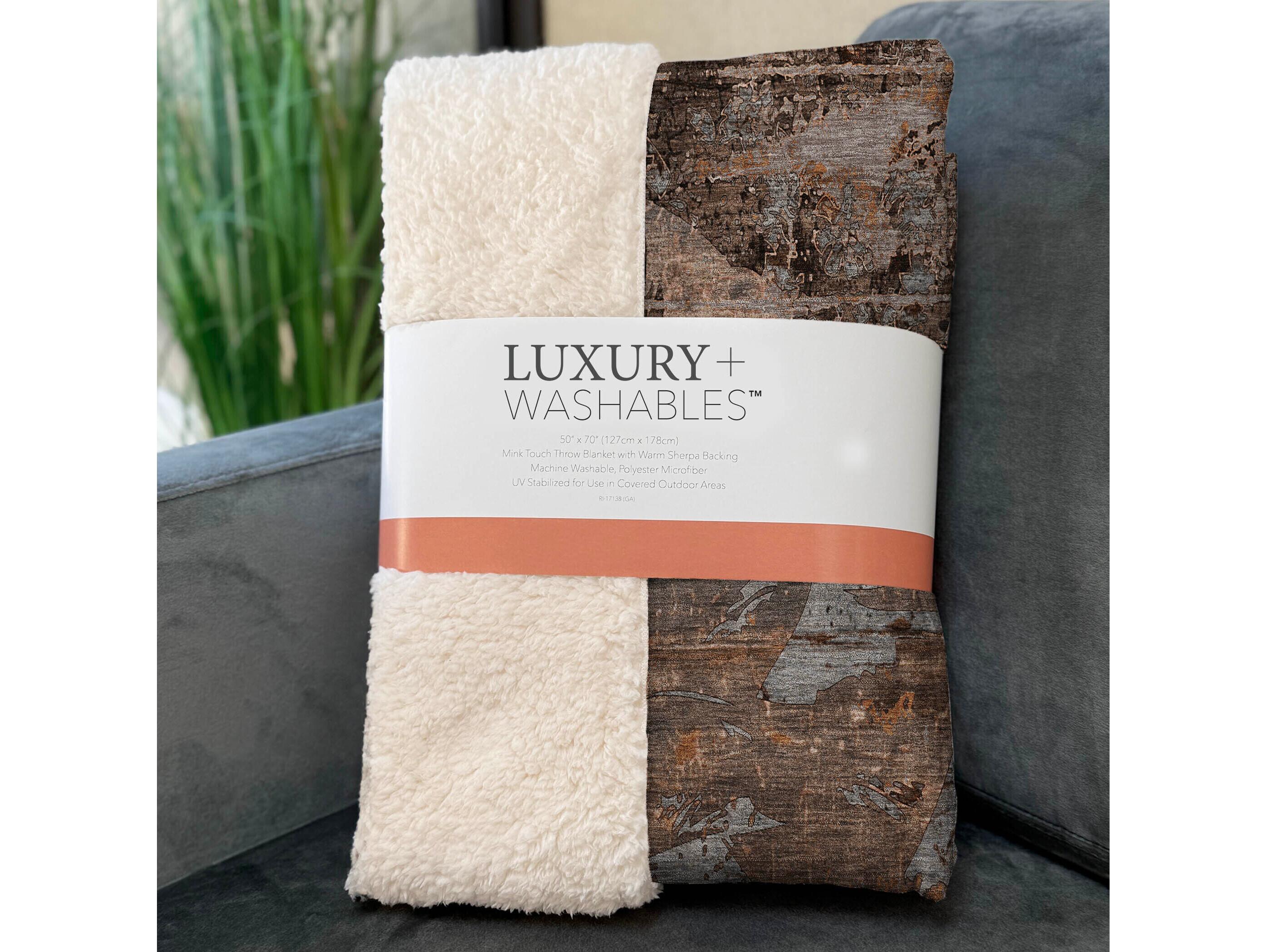 Dalyn Sherpa Orange Polyester Throw