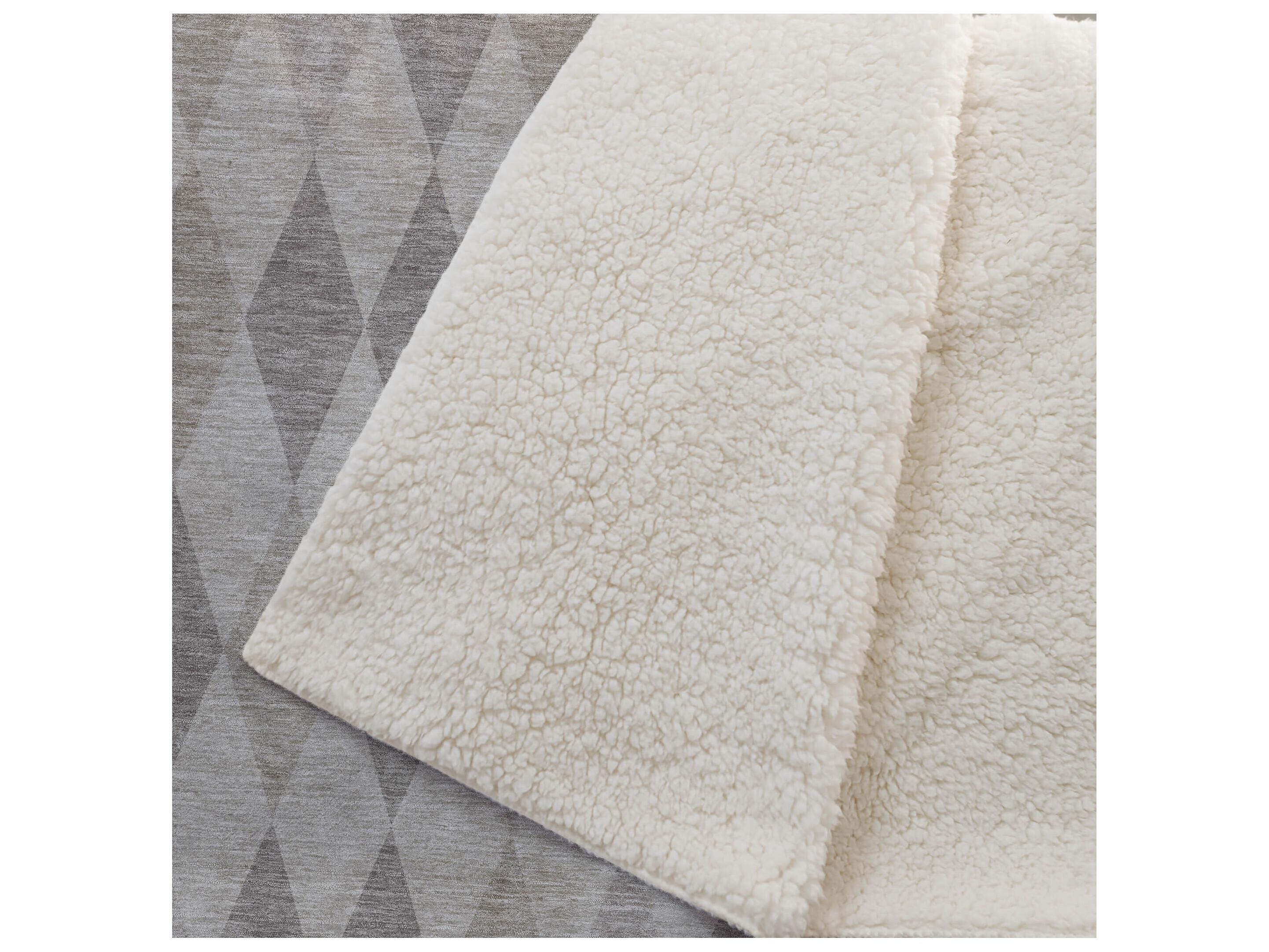 Dalyn Sherpa Brown Polyester Throw