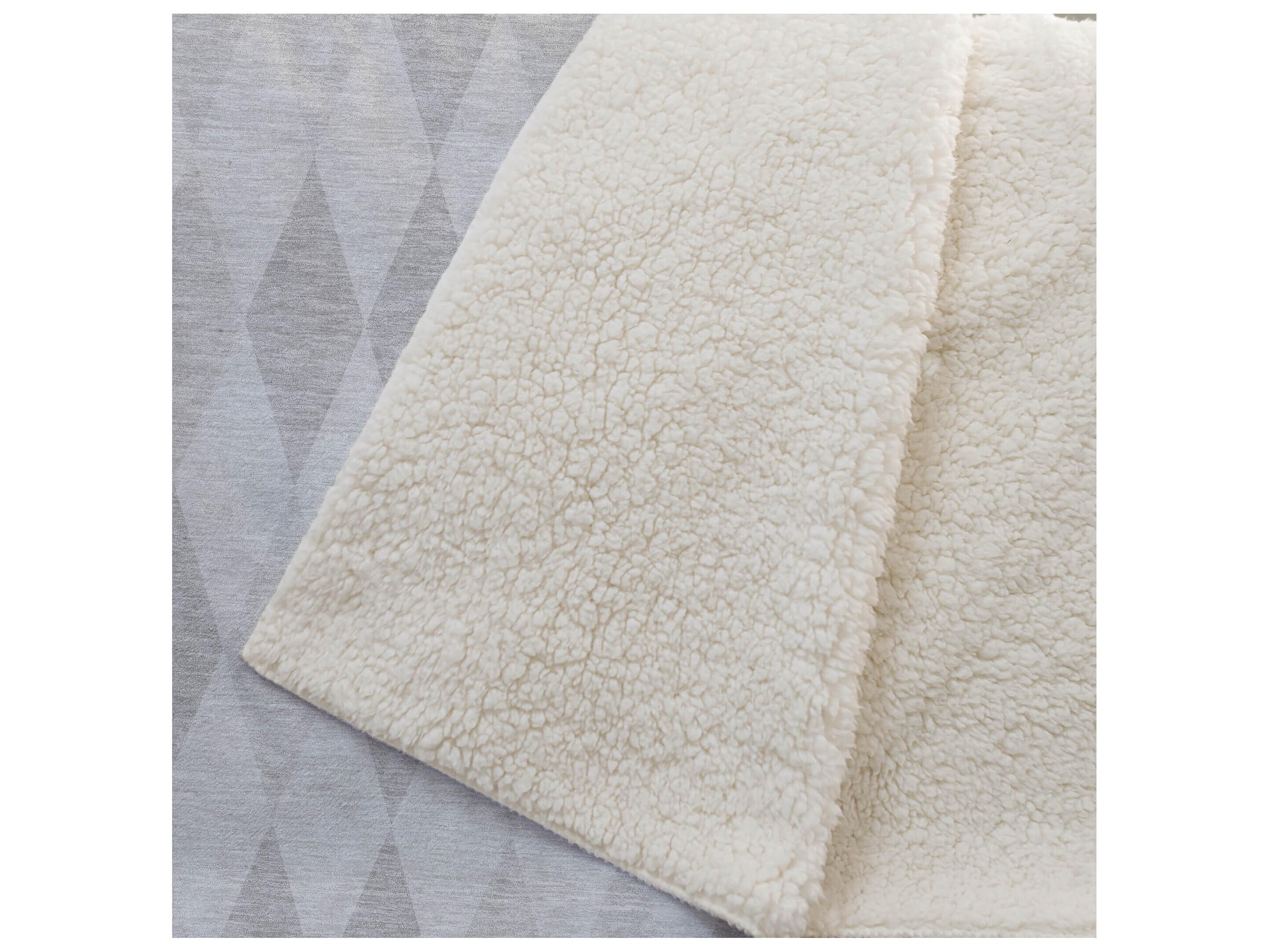 Dalyn Sherpa Ivory Polyester Throw