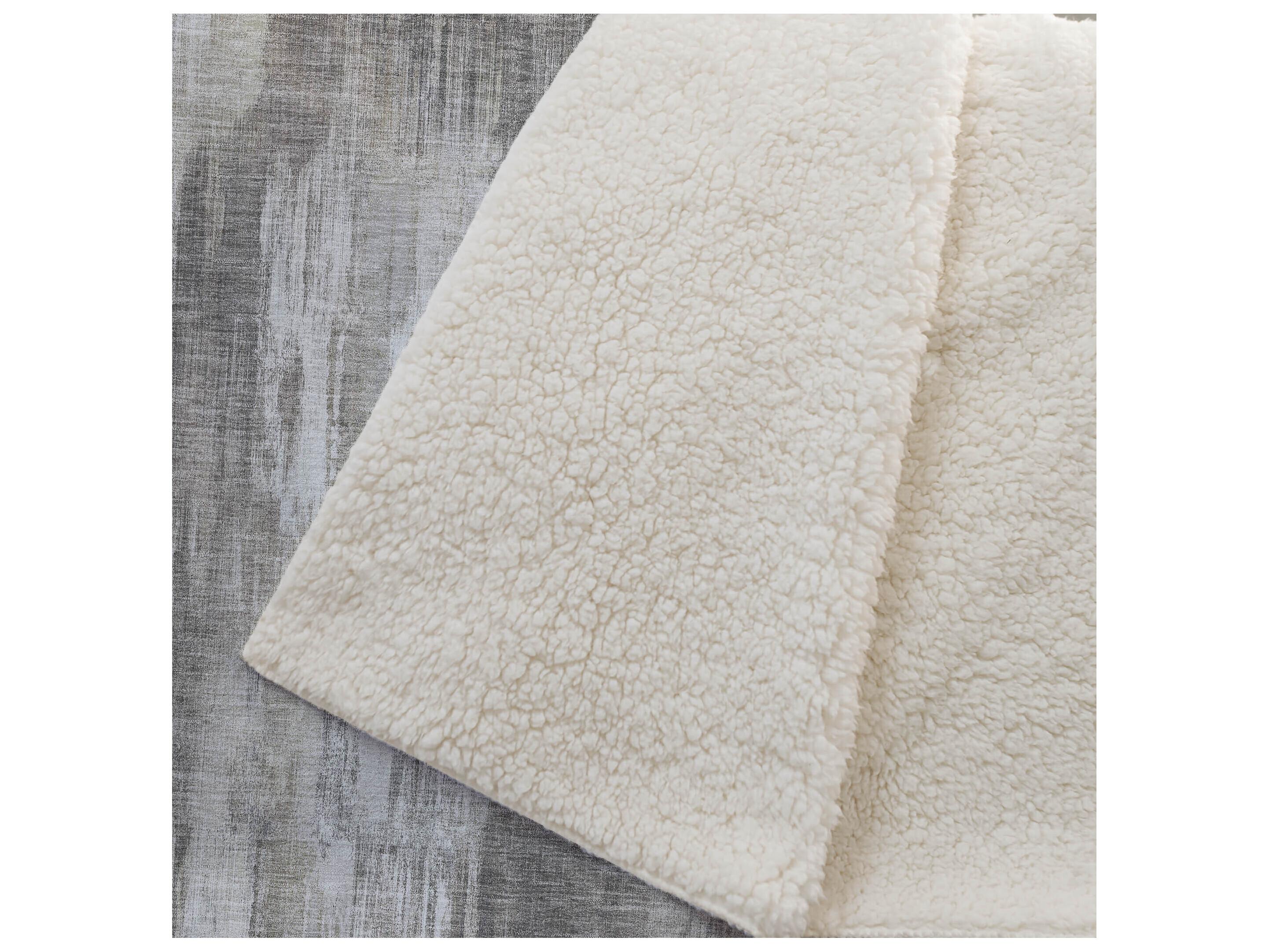 Dalyn Sherpa Brown Polyester Throw