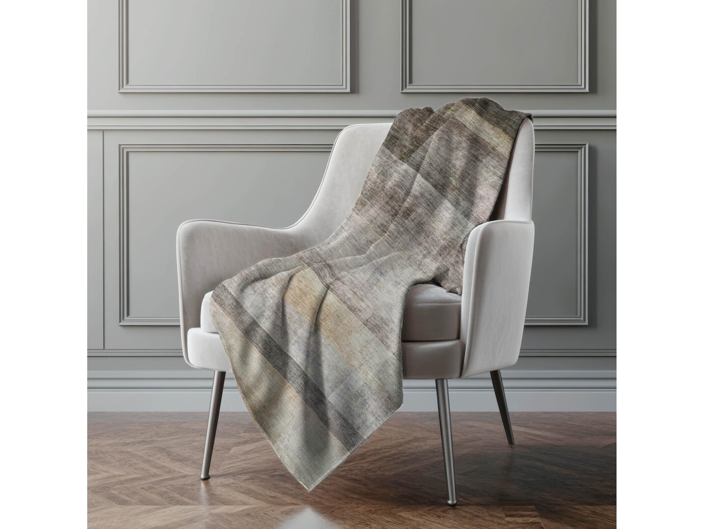 Dalyn Sherpa Brown Polyester Throw