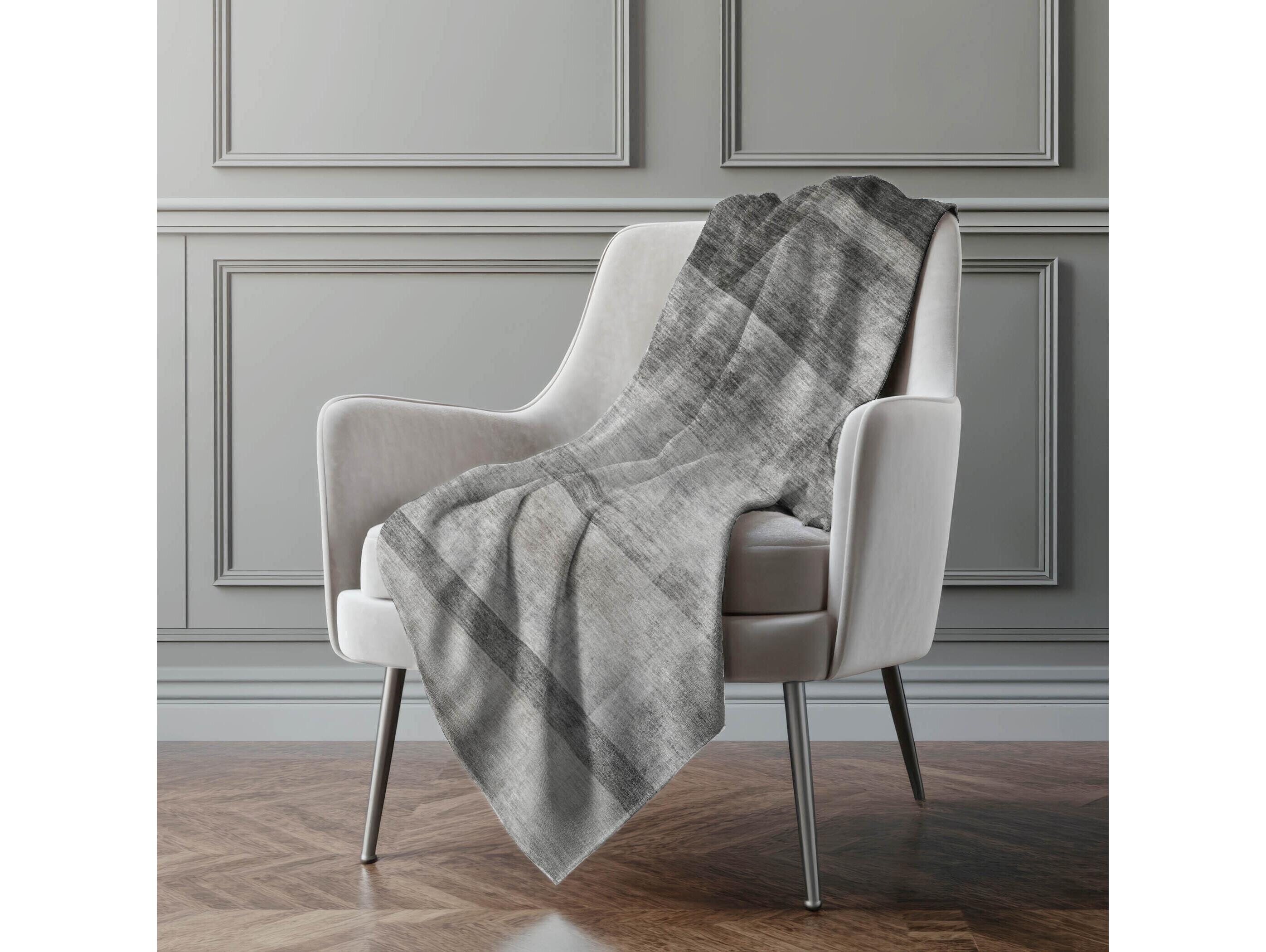 Dalyn Sherpa Gray Polyester Throw