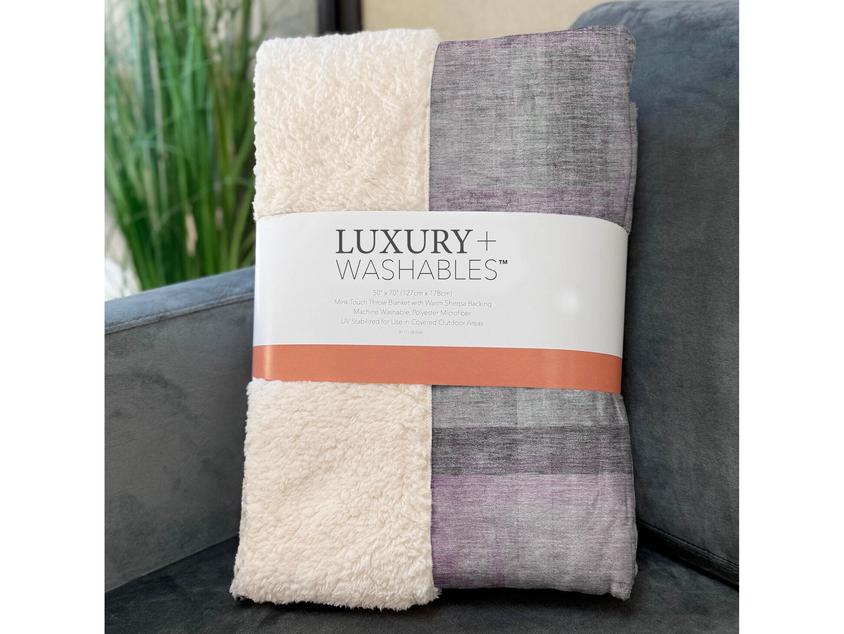 Dalyn Sherpa Purple Polyester Throw