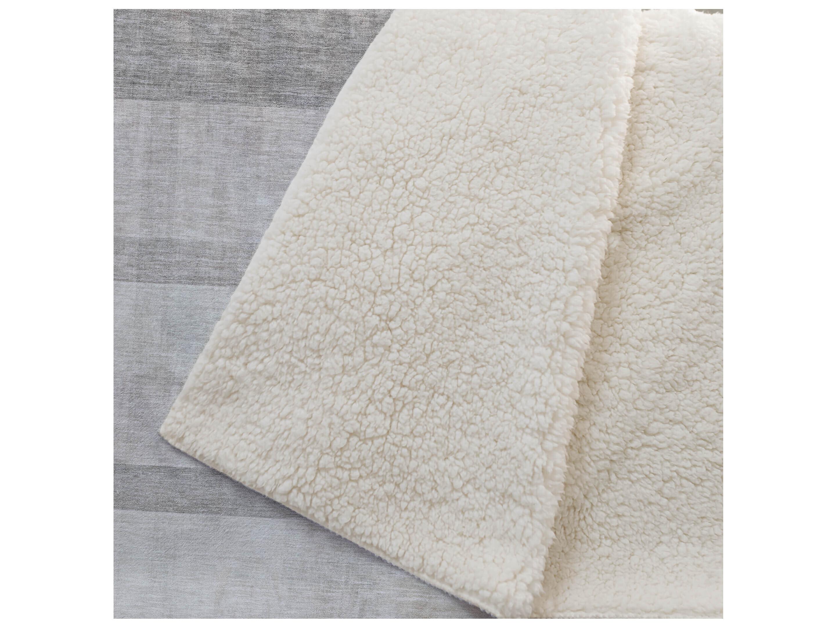 Dalyn Sherpa Brown Polyester Throw