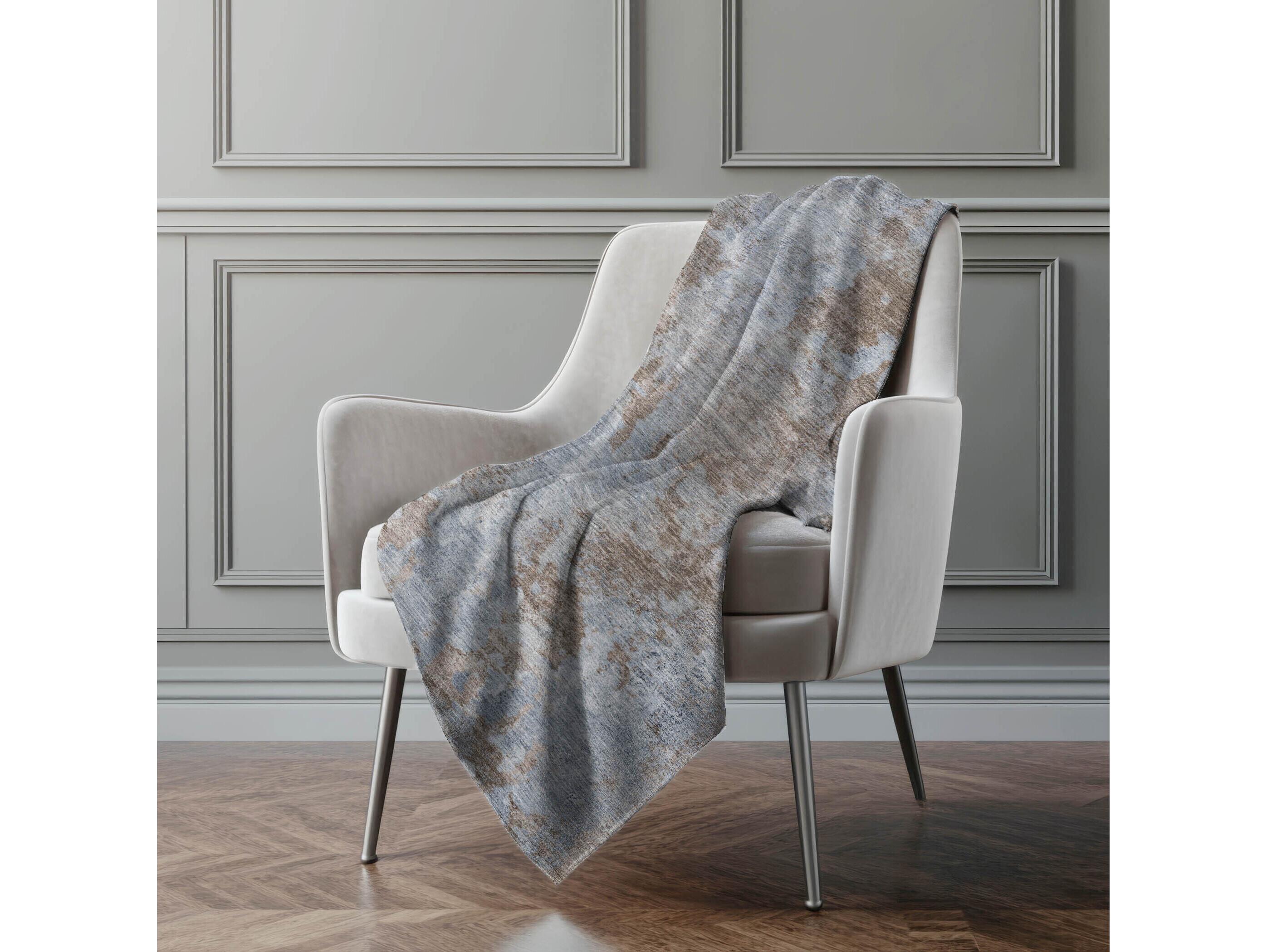 Dalyn Sherpa Brown Polyester Throw