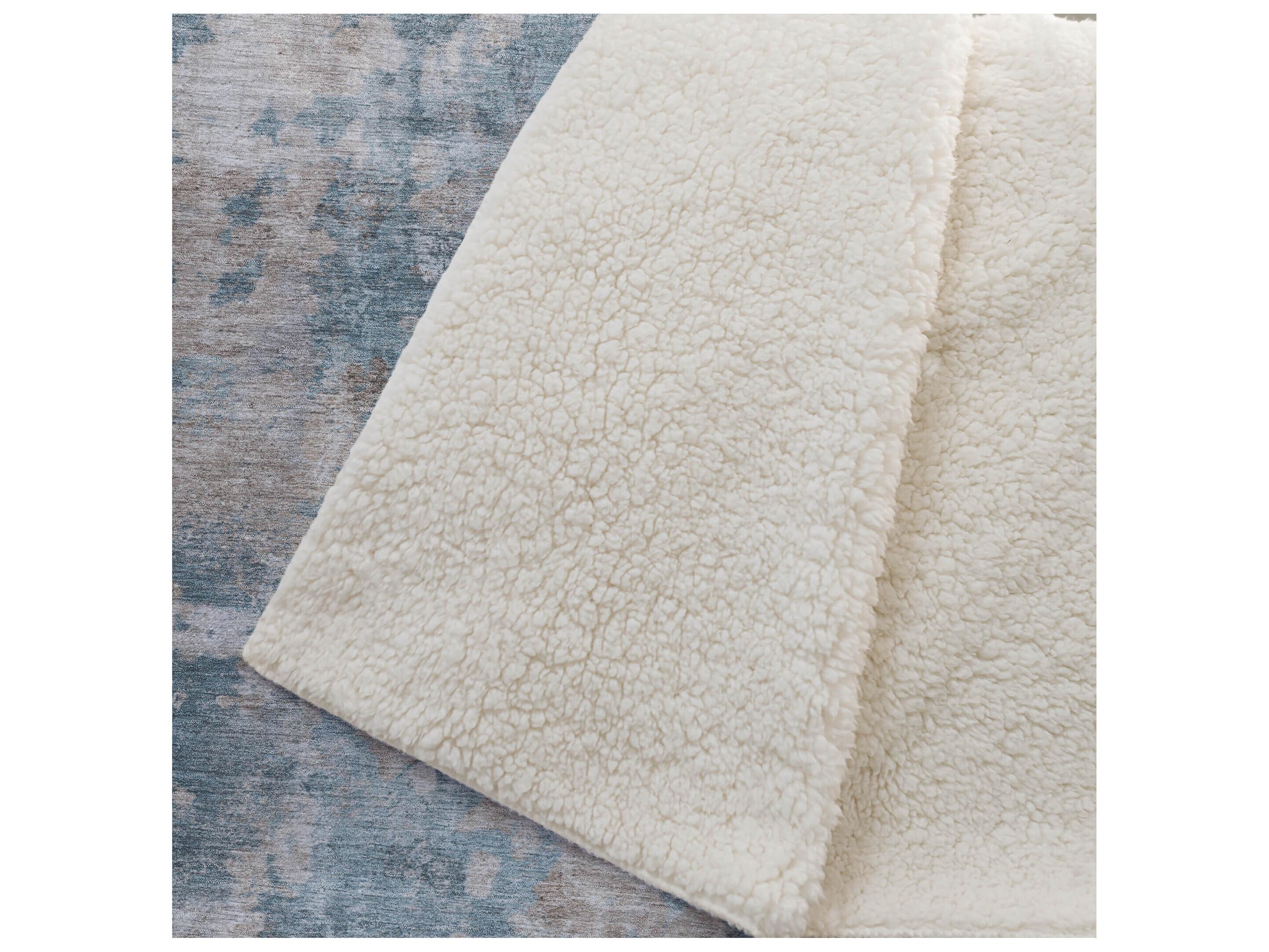 Dalyn Sherpa Teal Polyester Throw