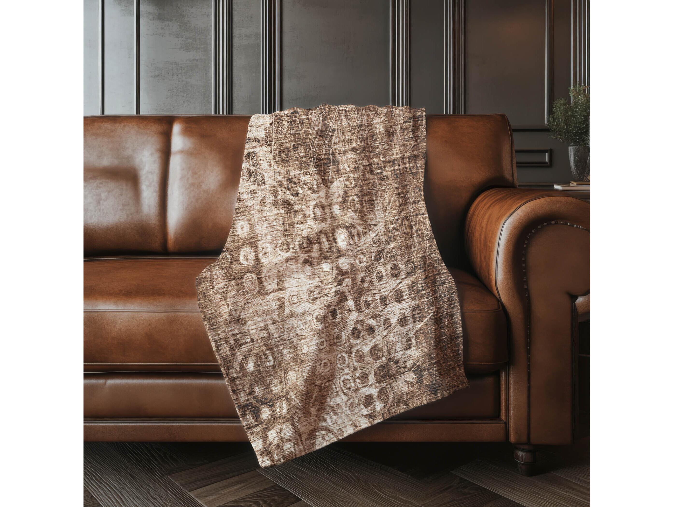 Dalyn Sherpa Brown Polyester Throw