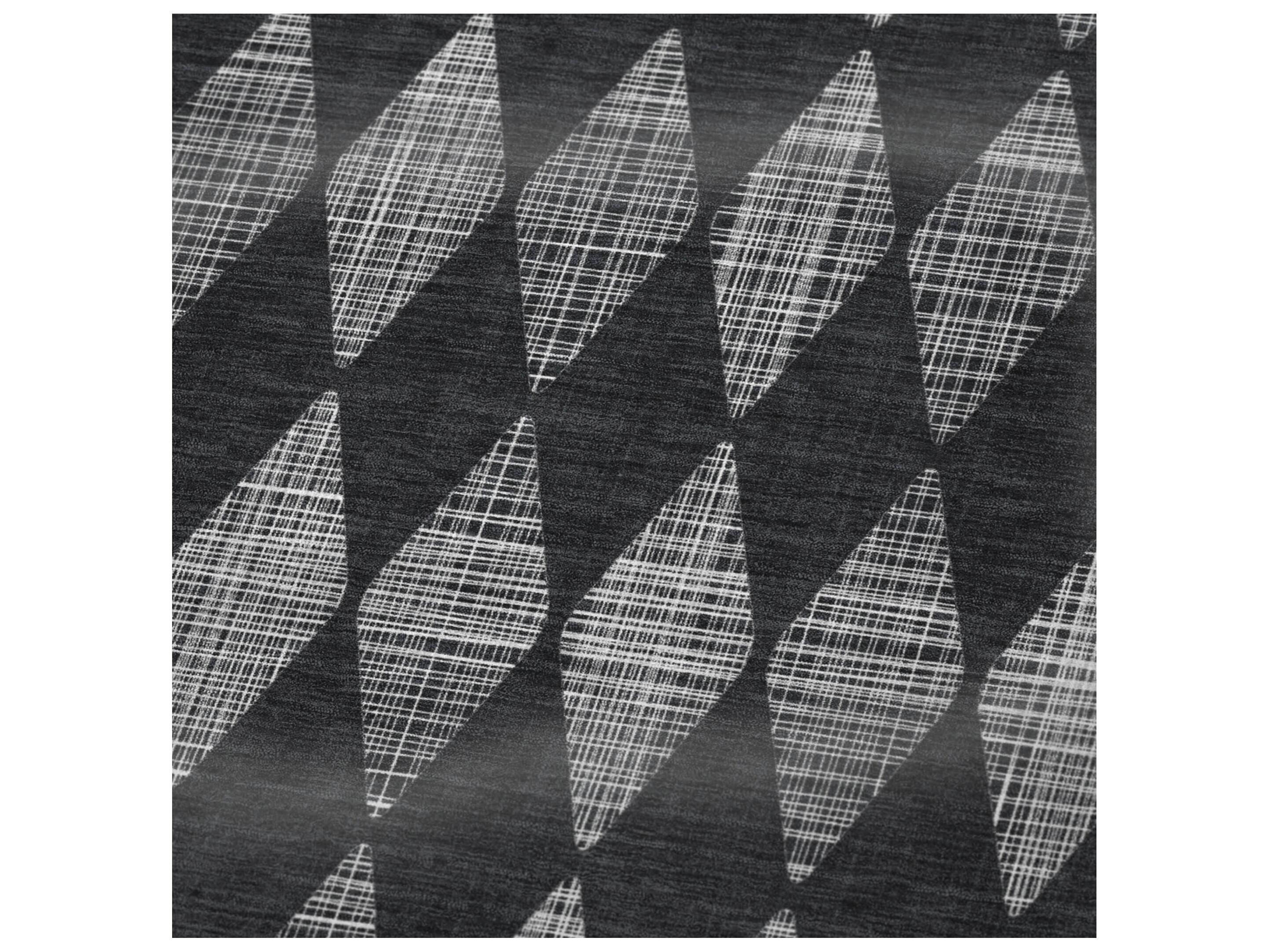 Dalyn Sherpa Gray Polyester Throw