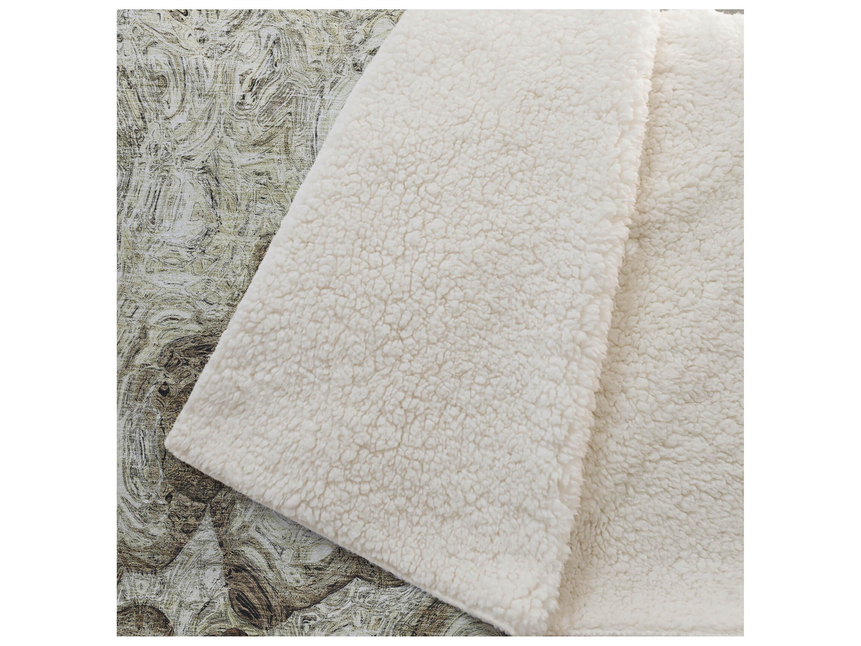 Dalyn Sherpa Brown Polyester Throw