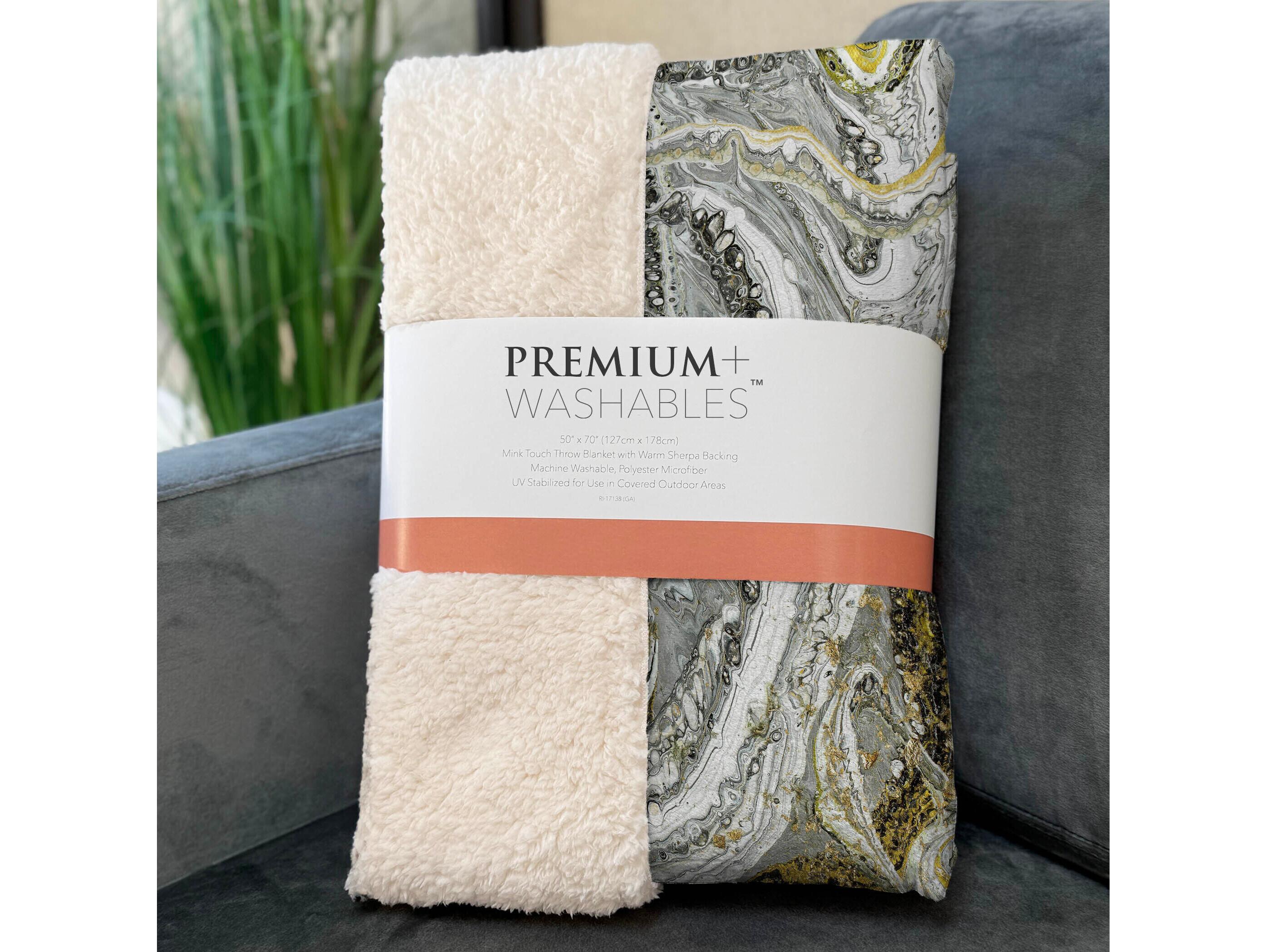Dalyn Sherpa Neutral Polyester Throw