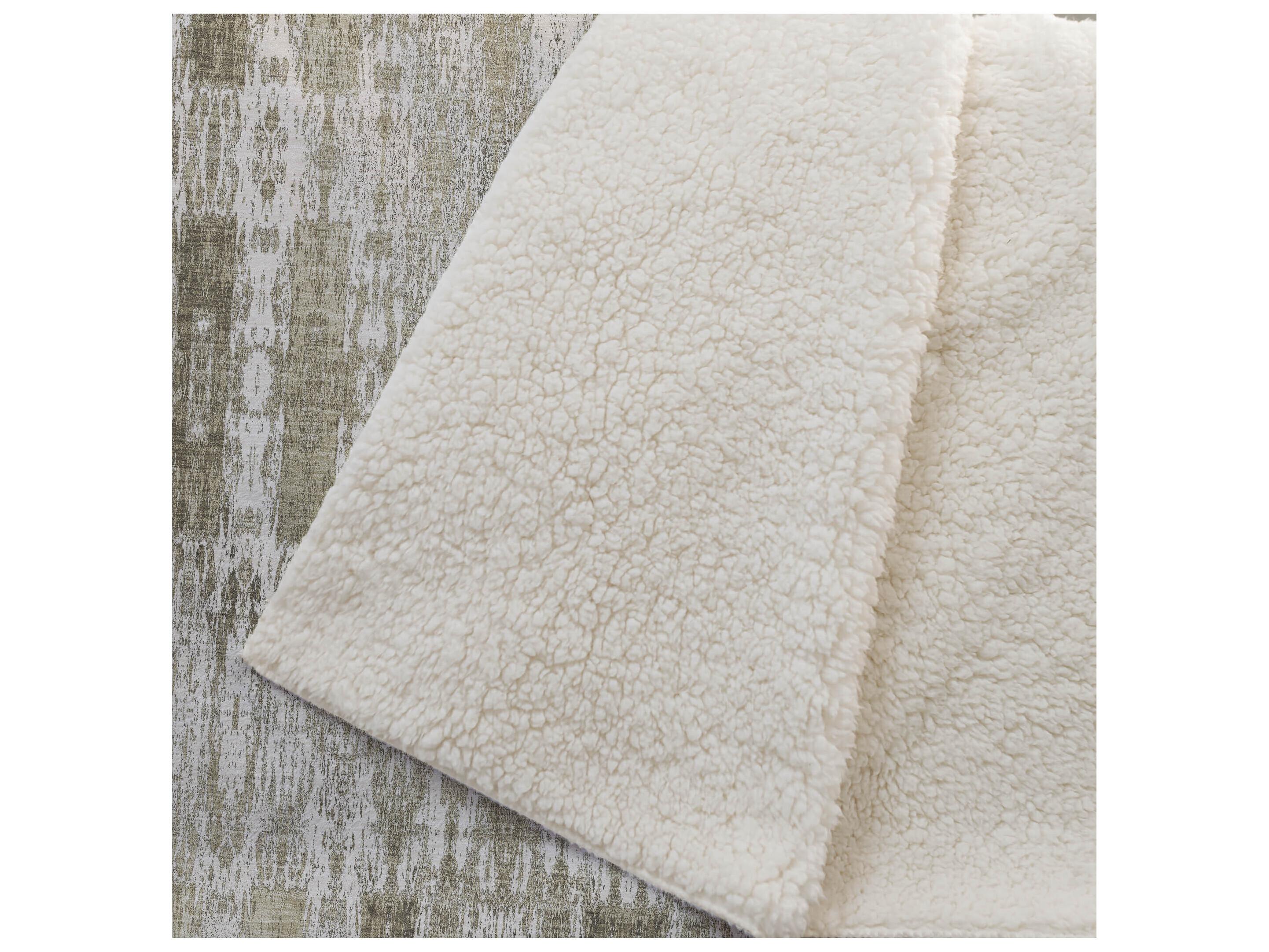 Dalyn Sherpa Brown Polyester Throw