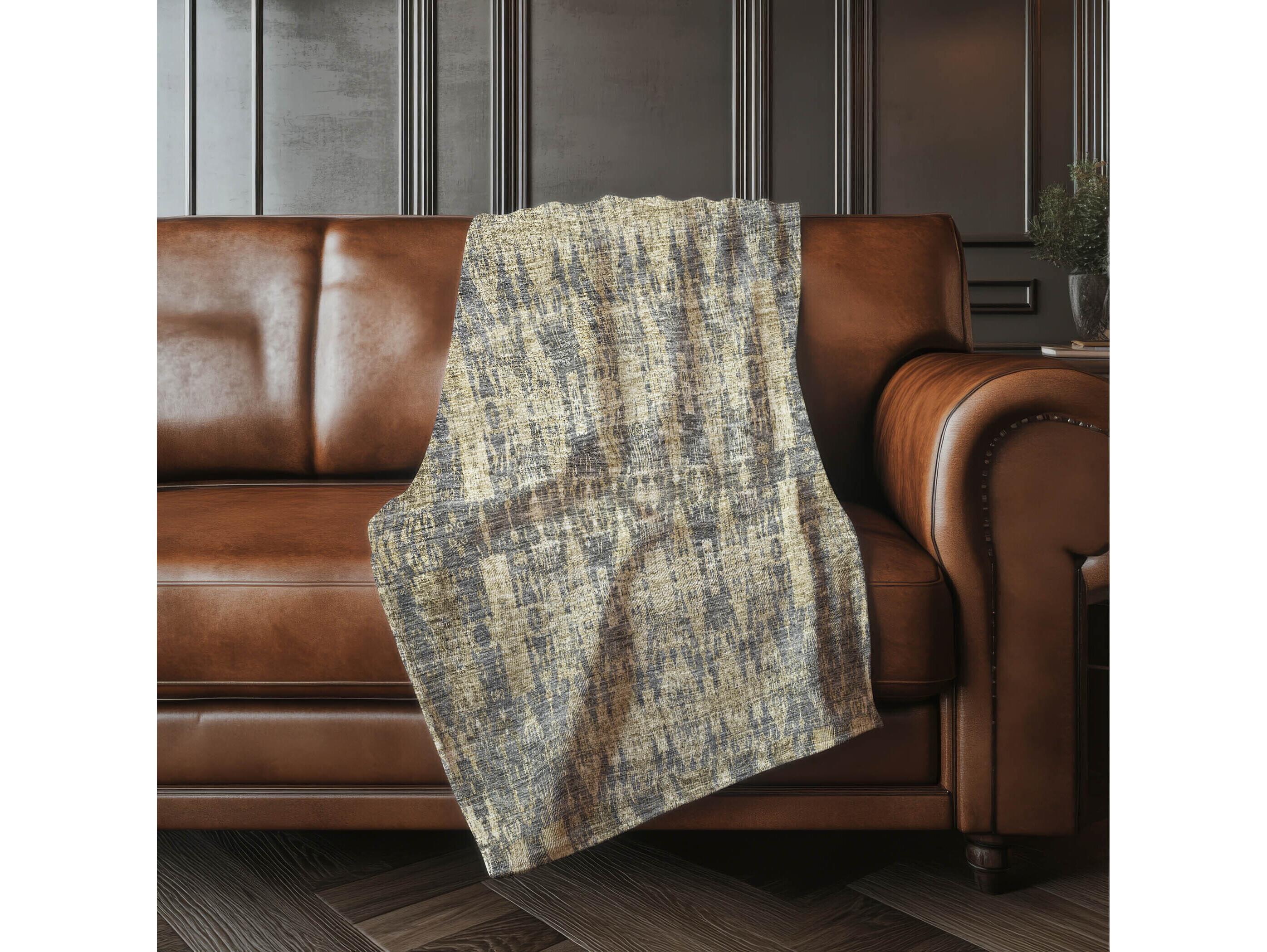 Dalyn Sherpa Gray Polyester Throw