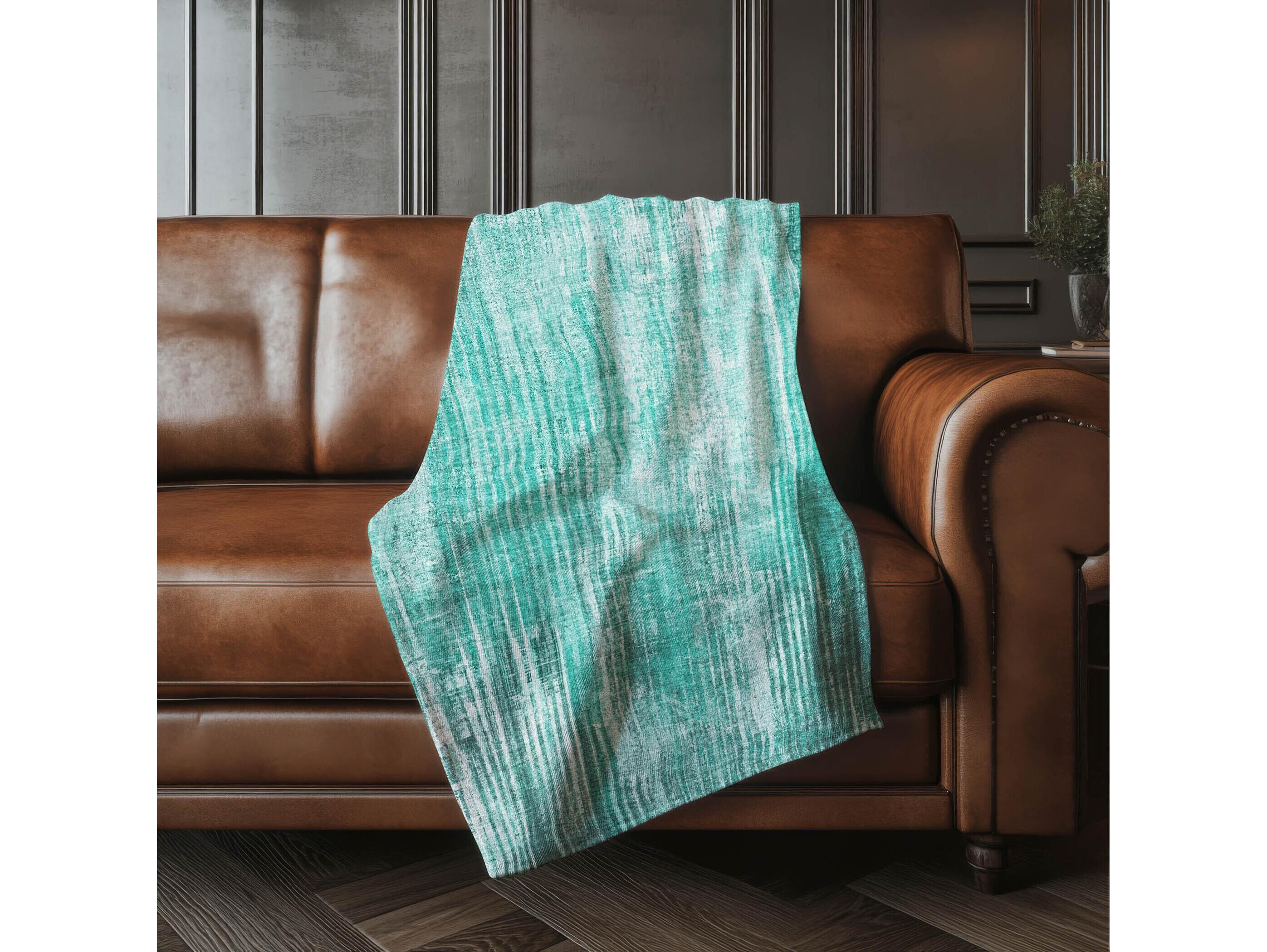Dalyn Sherpa Teal Polyester Throw