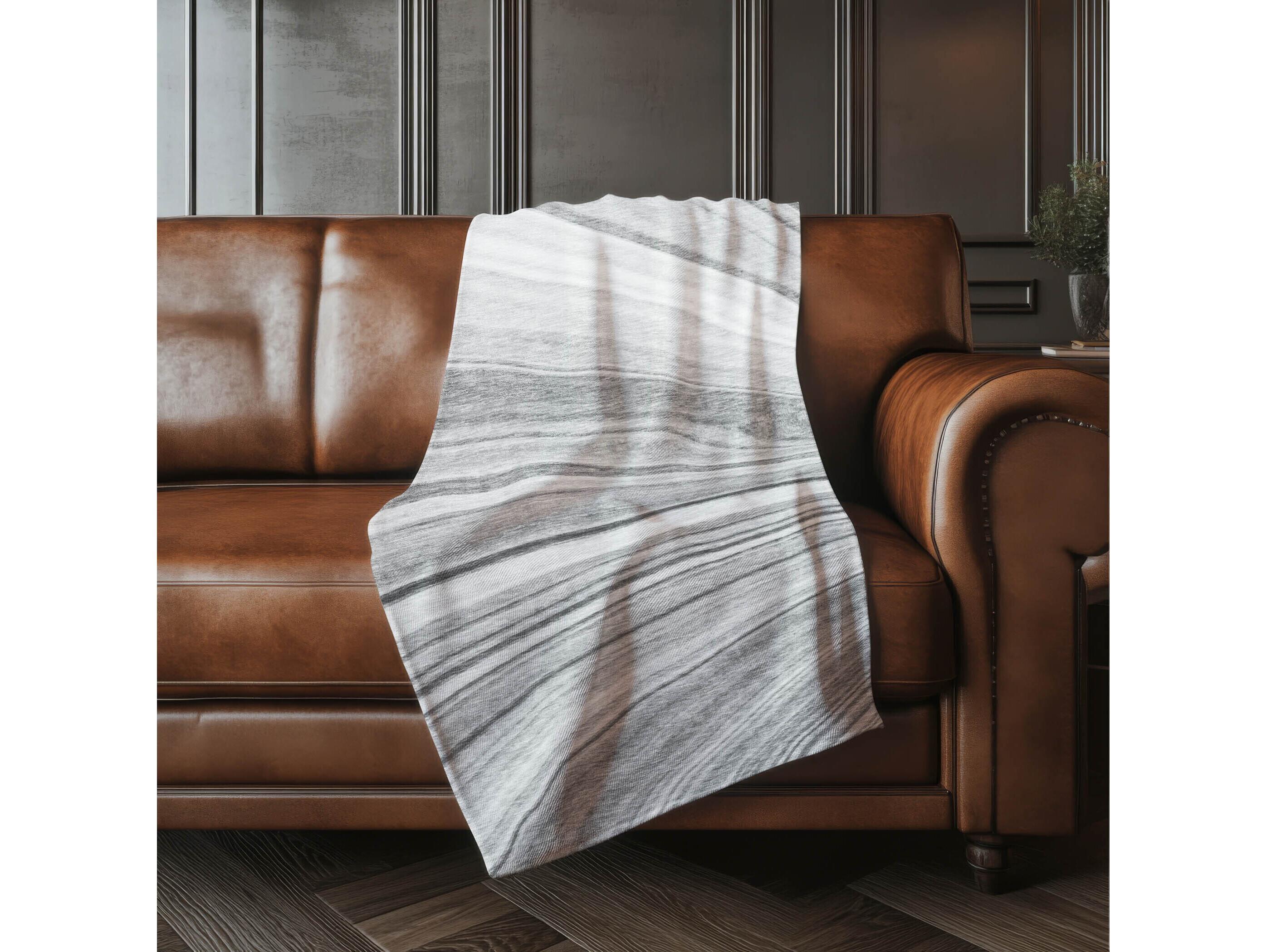 Dalyn Sherpa Gray Polyester Throw