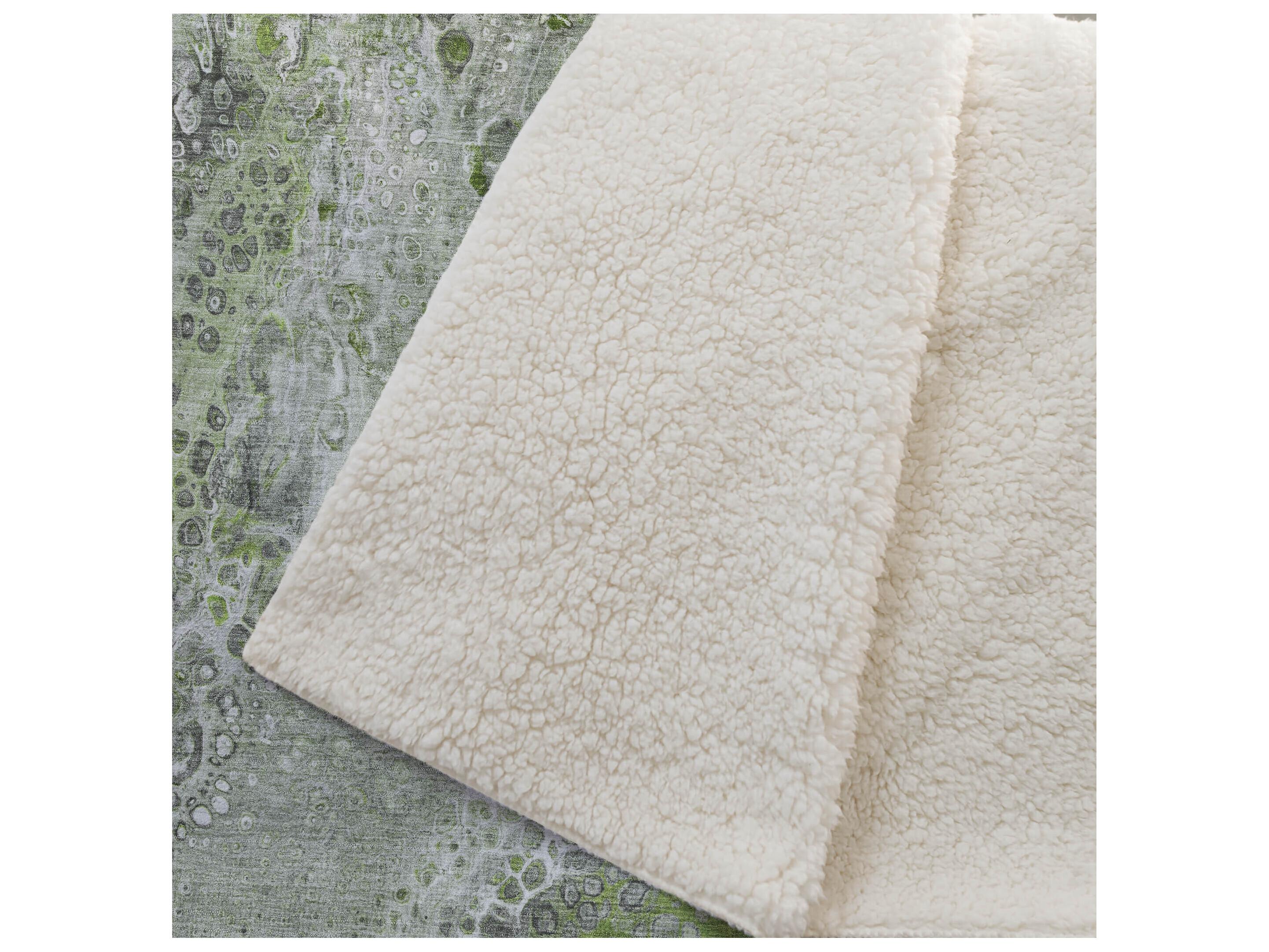 Dalyn Sherpa Green Polyester Throw