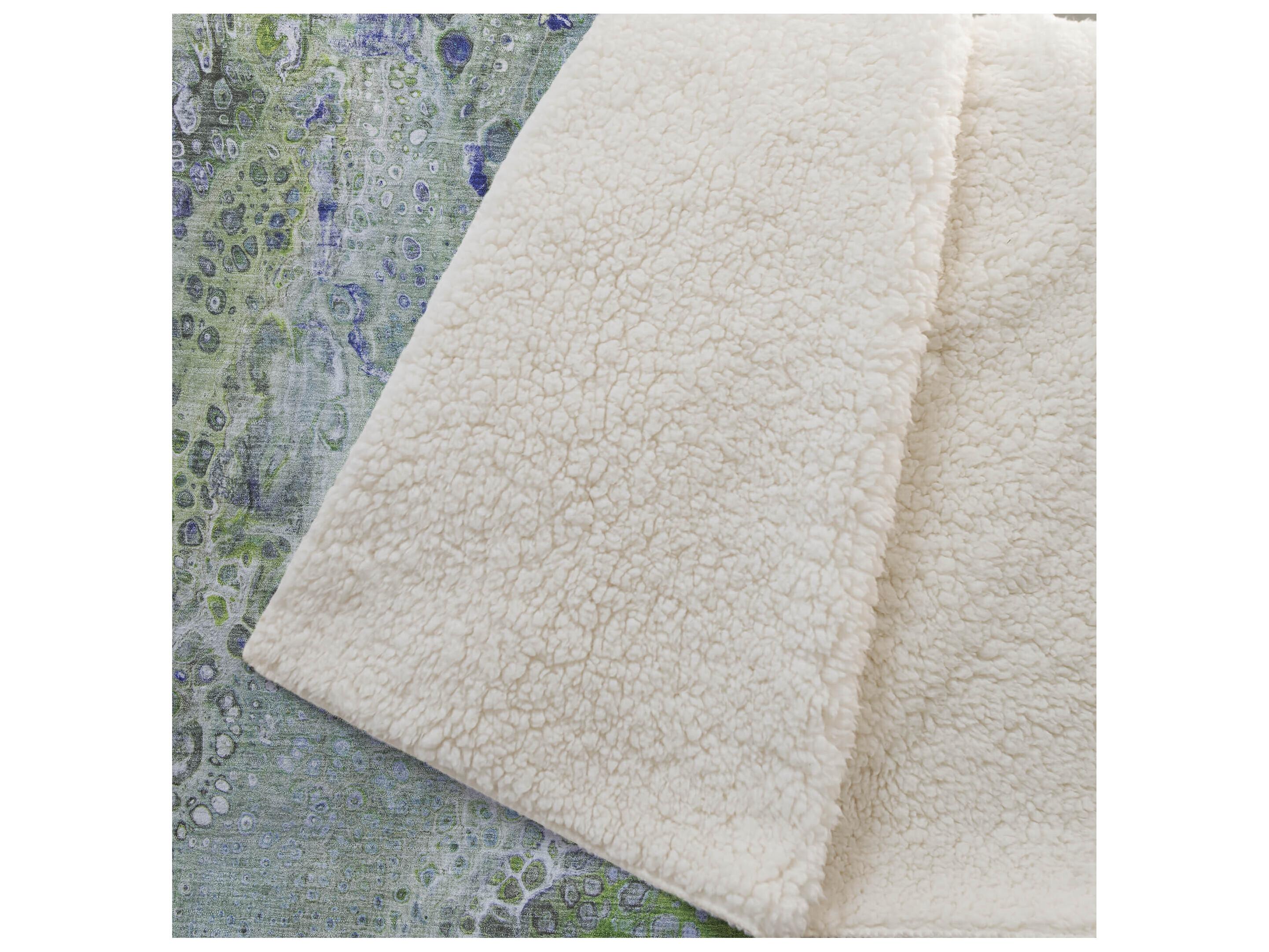 Dalyn Sherpa Green Polyester Throw