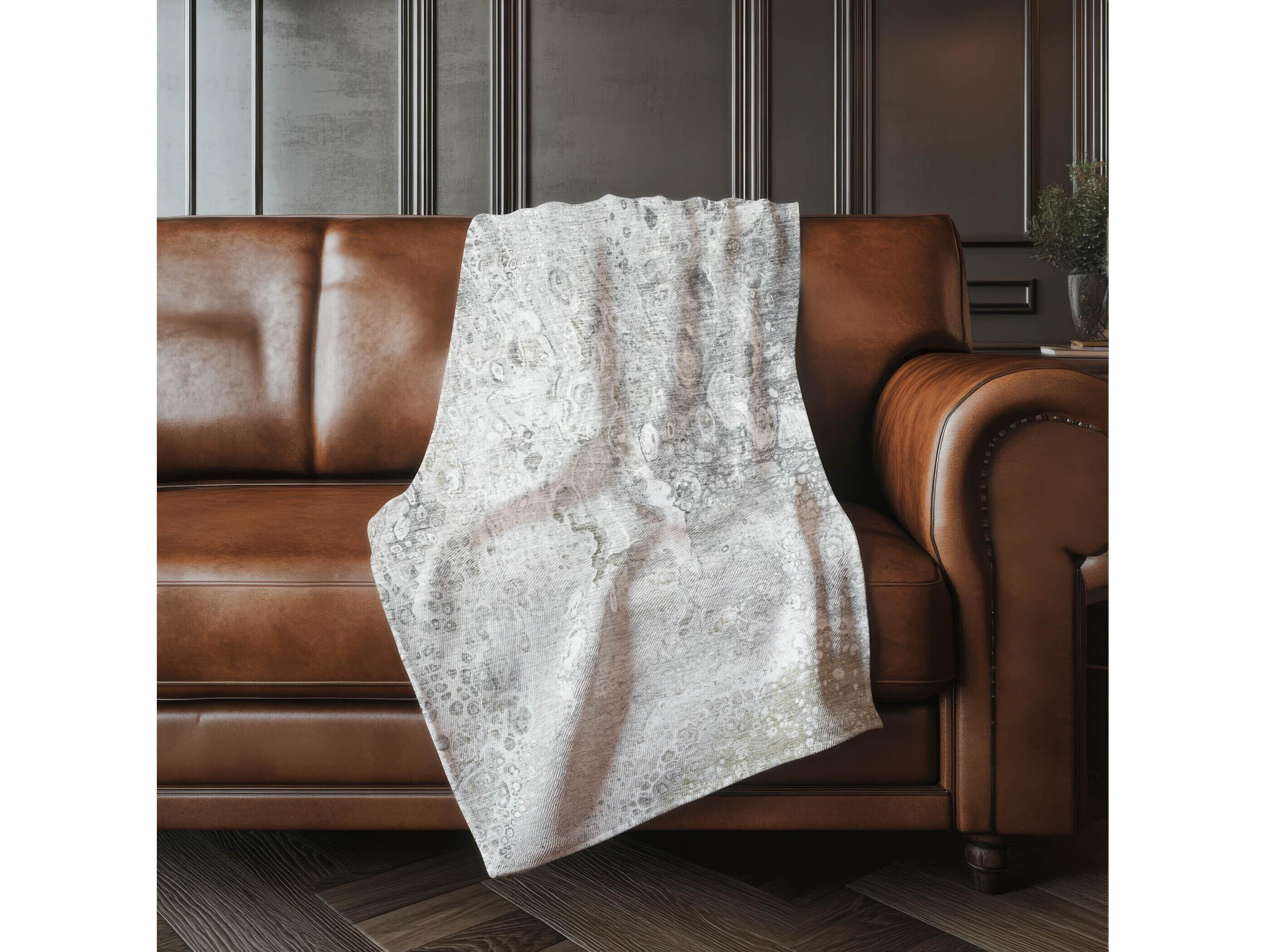 Dalyn Sherpa Gray Polyester Throw
