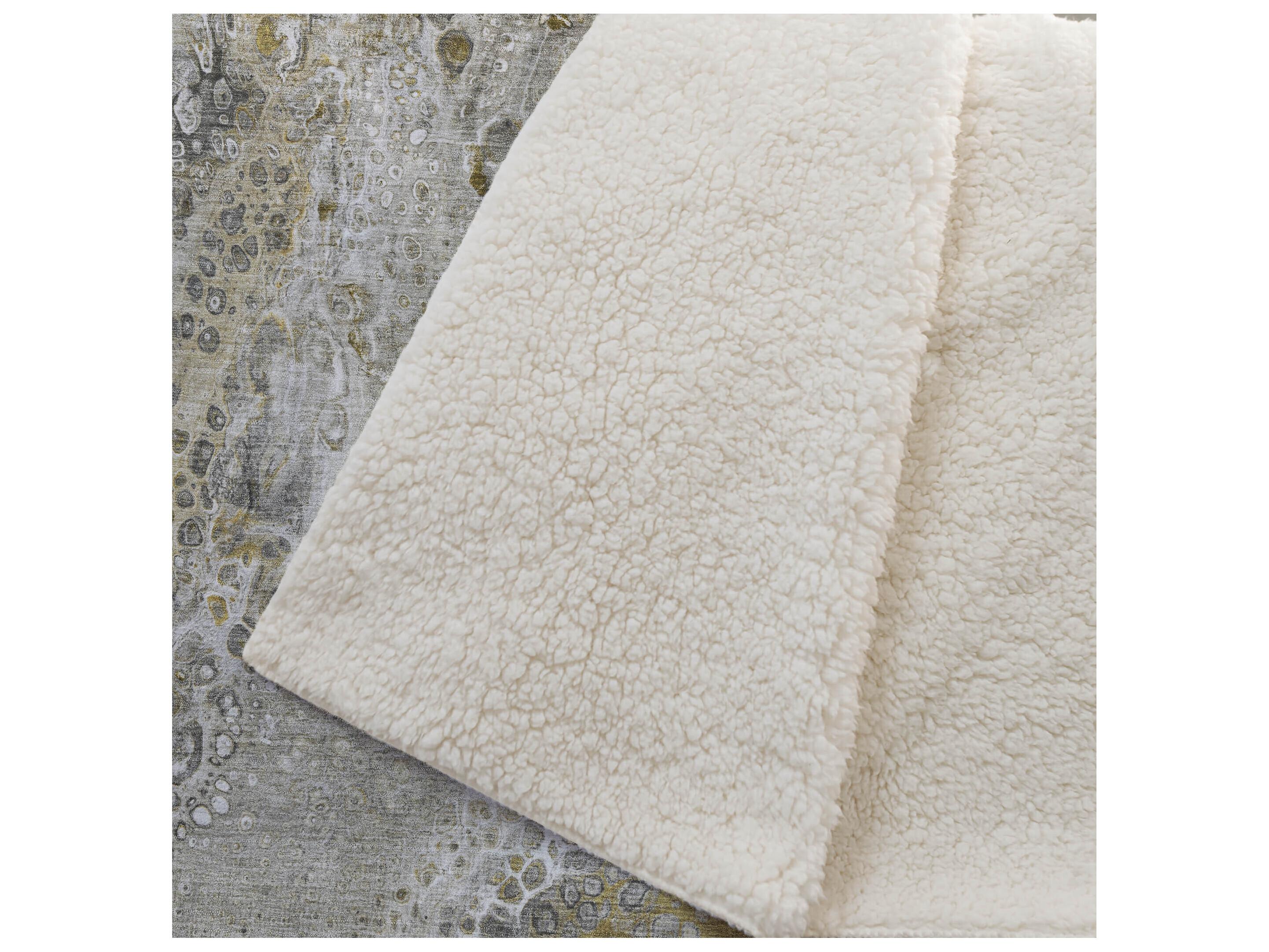 Dalyn Sherpa Brown Polyester Throw