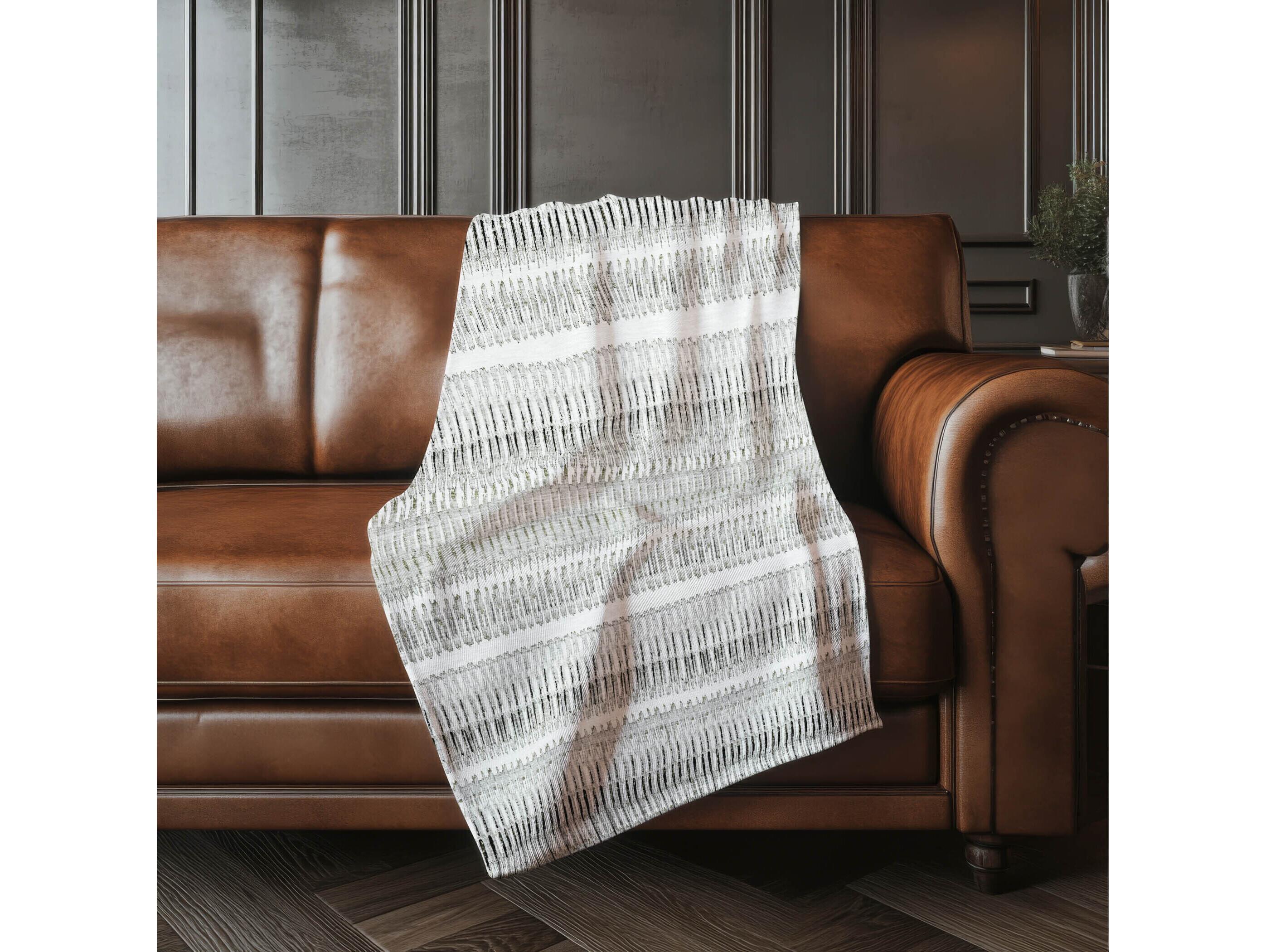 Dalyn Sherpa Ivory Polyester Throw