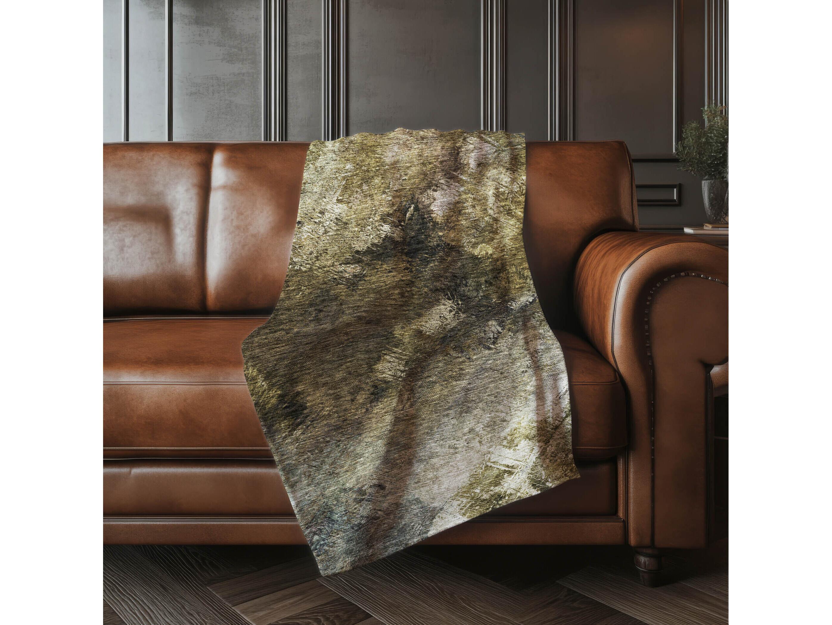 Dalyn Sherpa Brown Polyester Throw