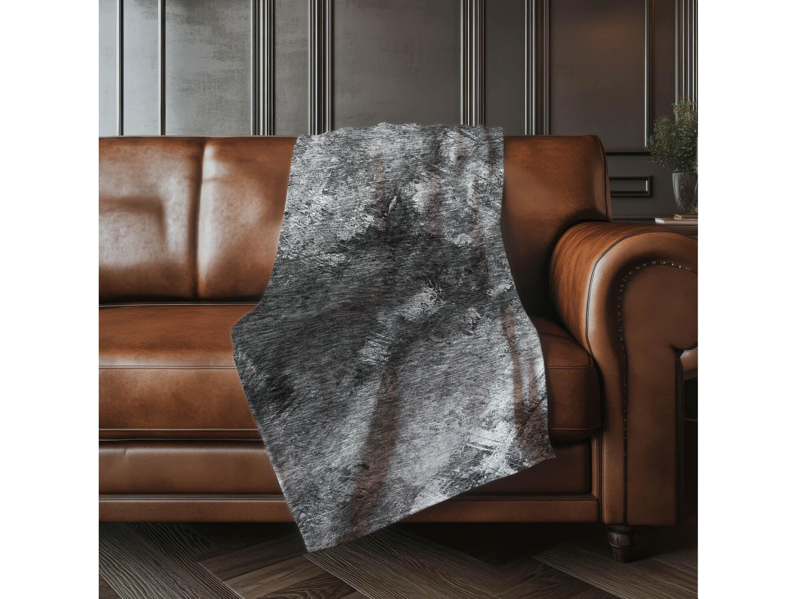 Dalyn Sherpa Gray Polyester Throw