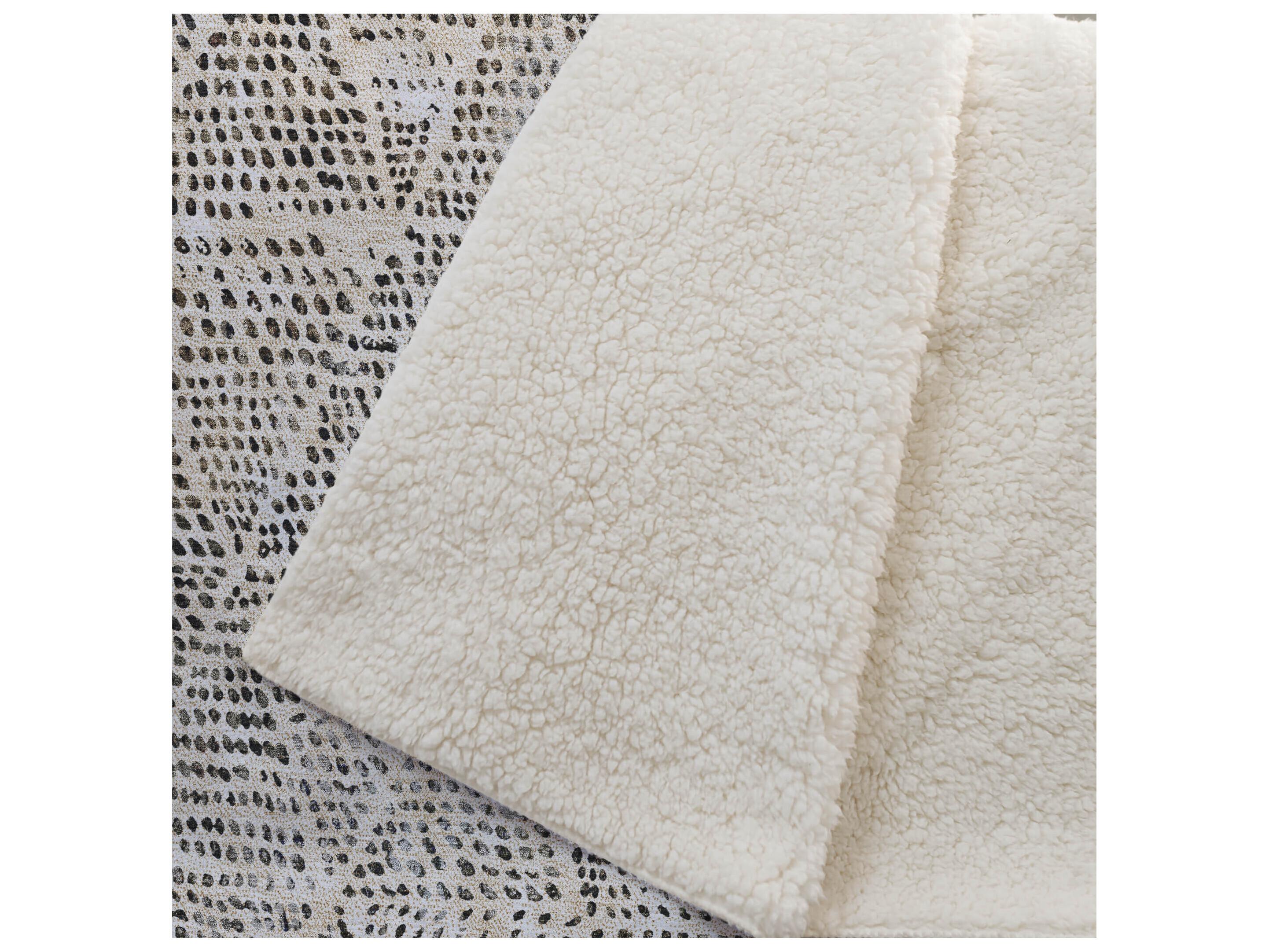 Dalyn Sherpa Brown Polyester Throw