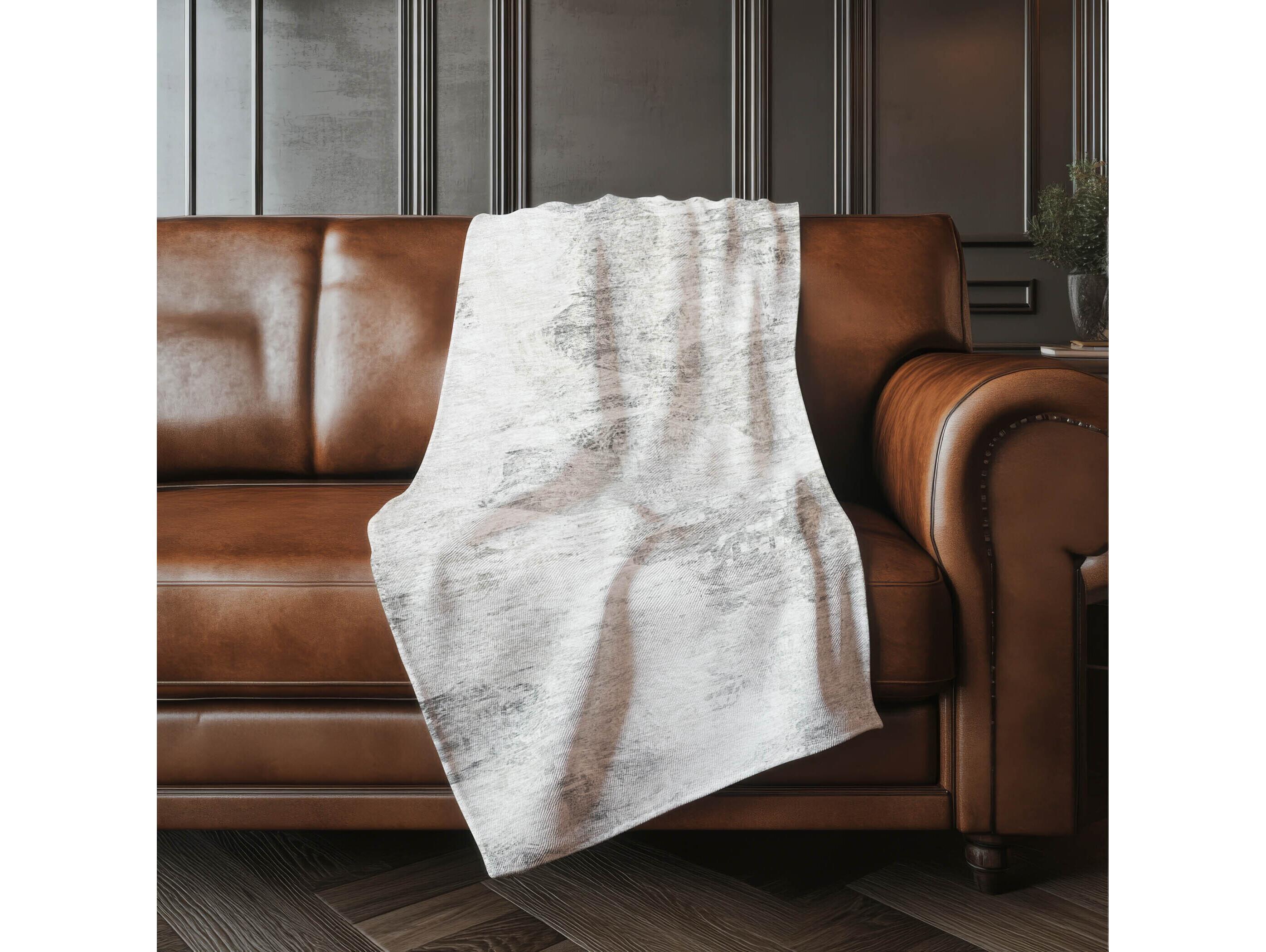 Dalyn Sherpa Gray Polyester Throw