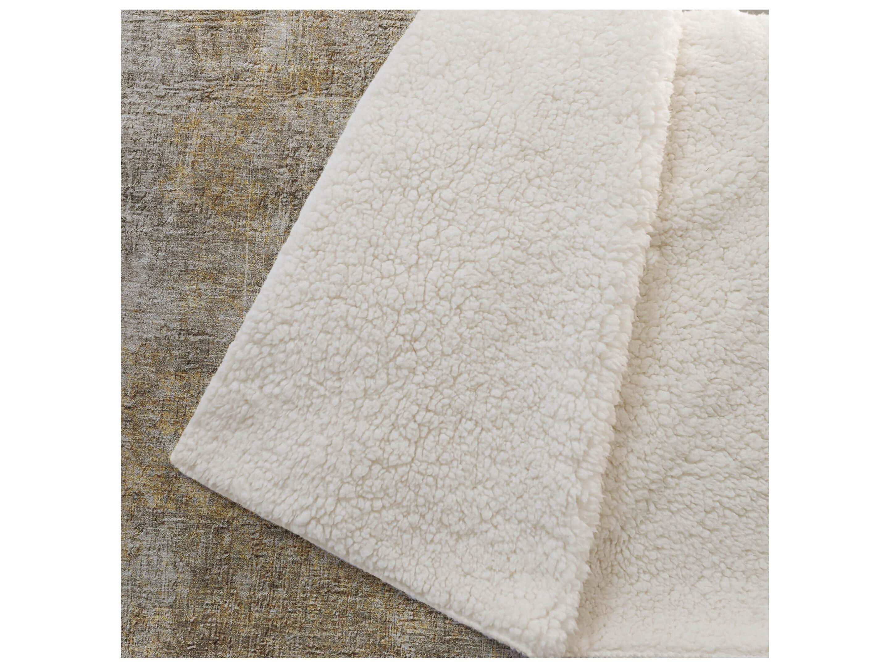 Dalyn Sherpa Brown Polyester Throw