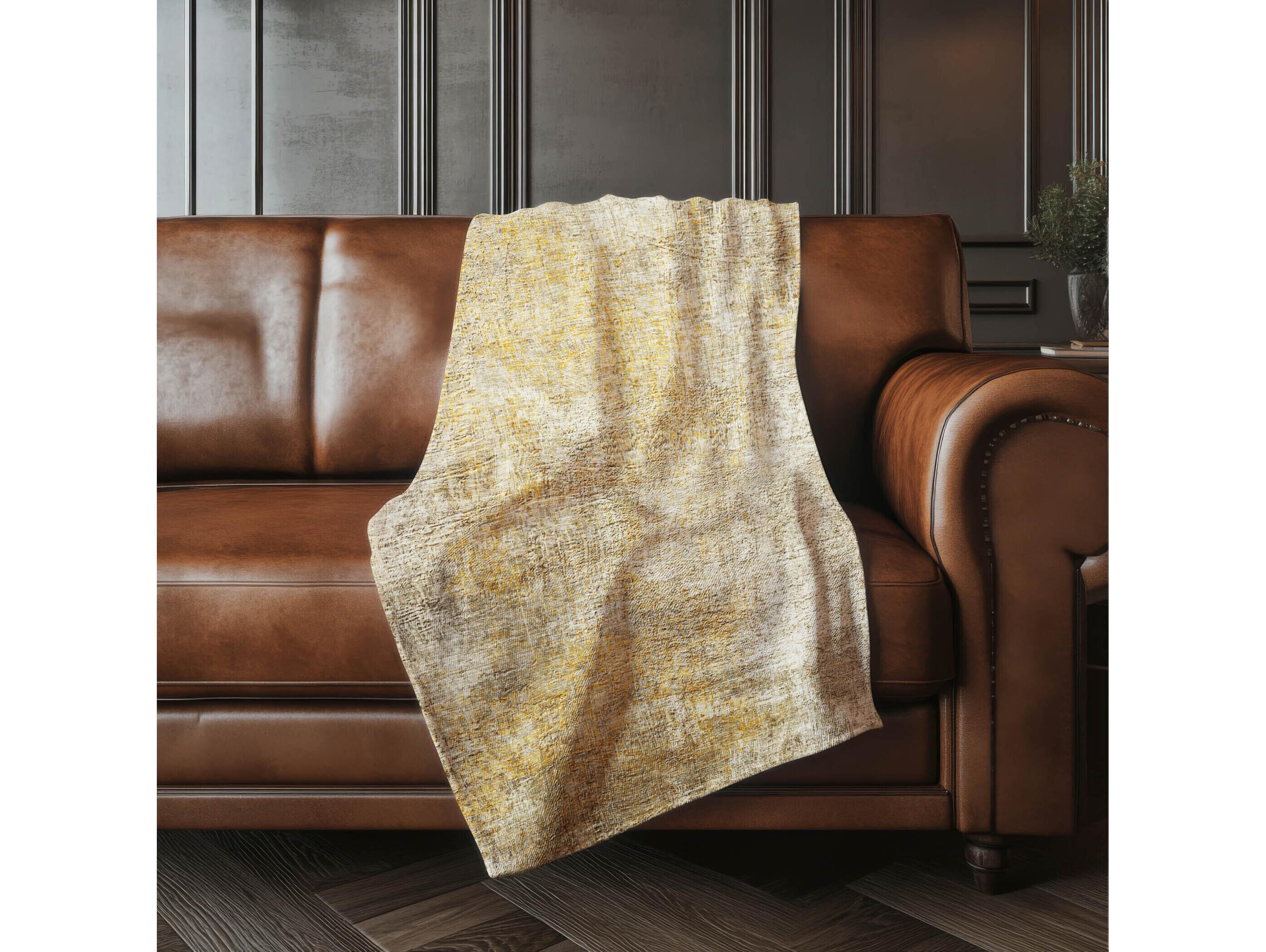 Dalyn Sherpa Brown Polyester Throw