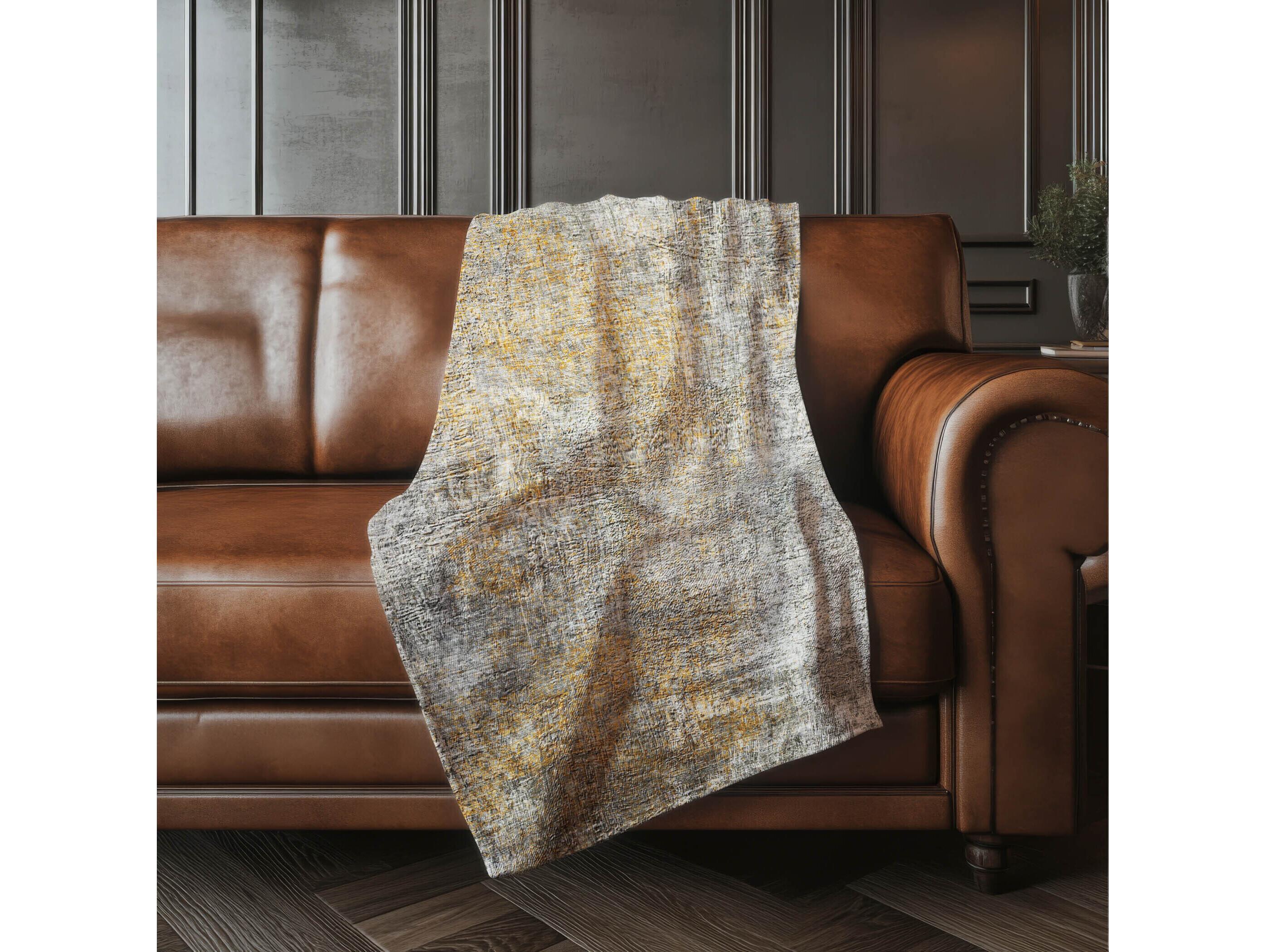Dalyn Sherpa Gray Polyester Throw