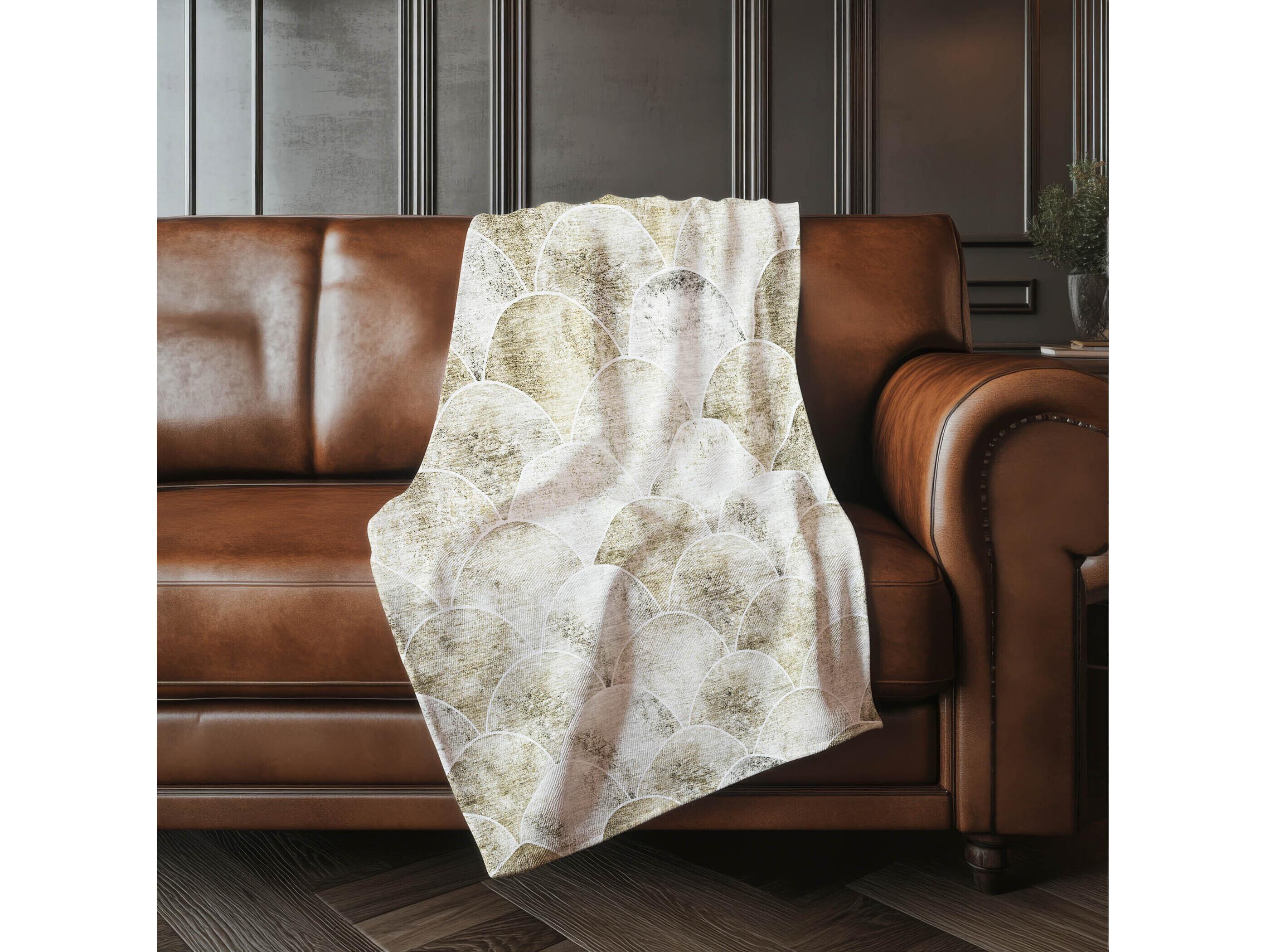 Dalyn Sherpa Brown Polyester Throw