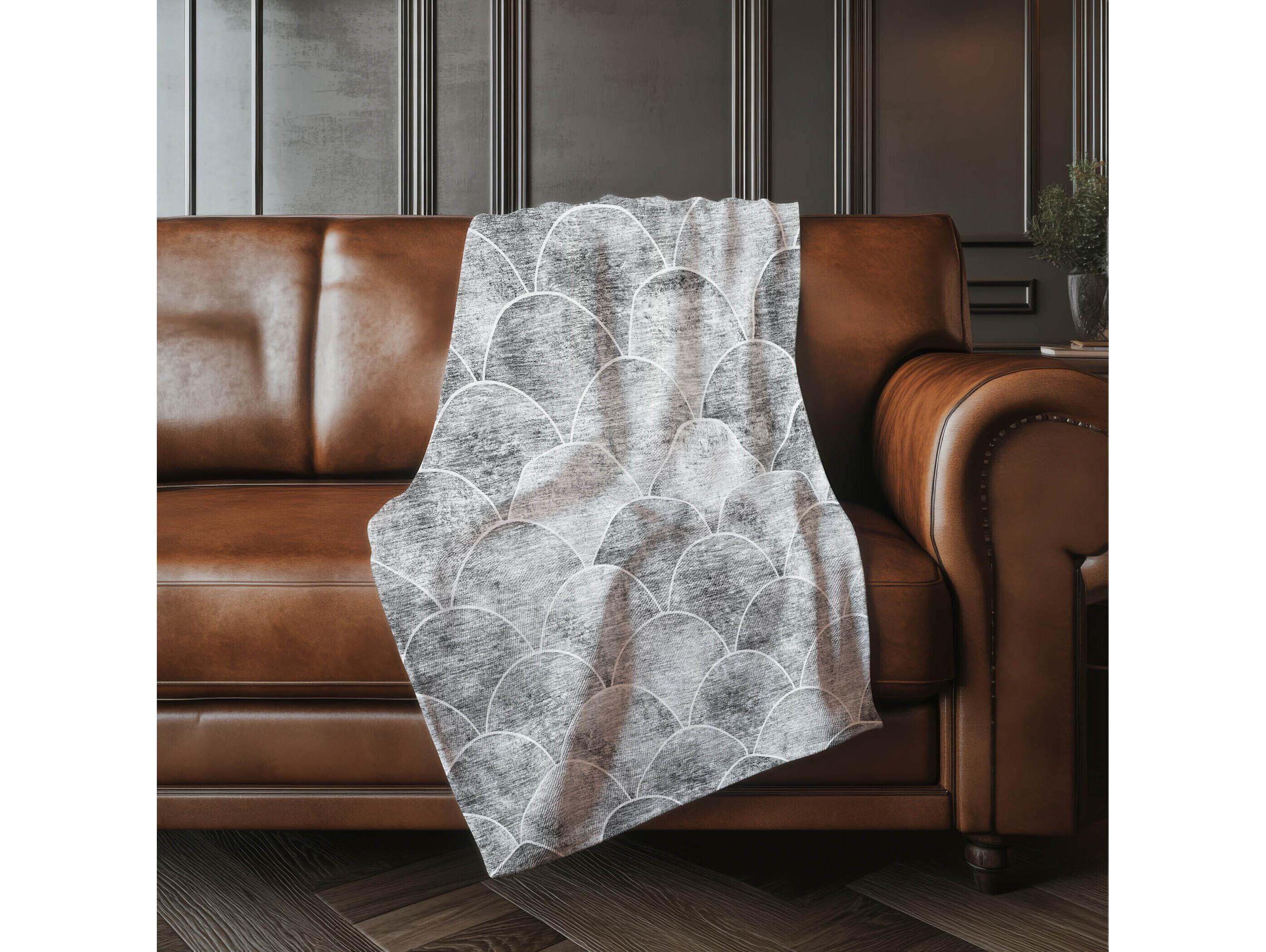 Dalyn Sherpa Gray Polyester Throw