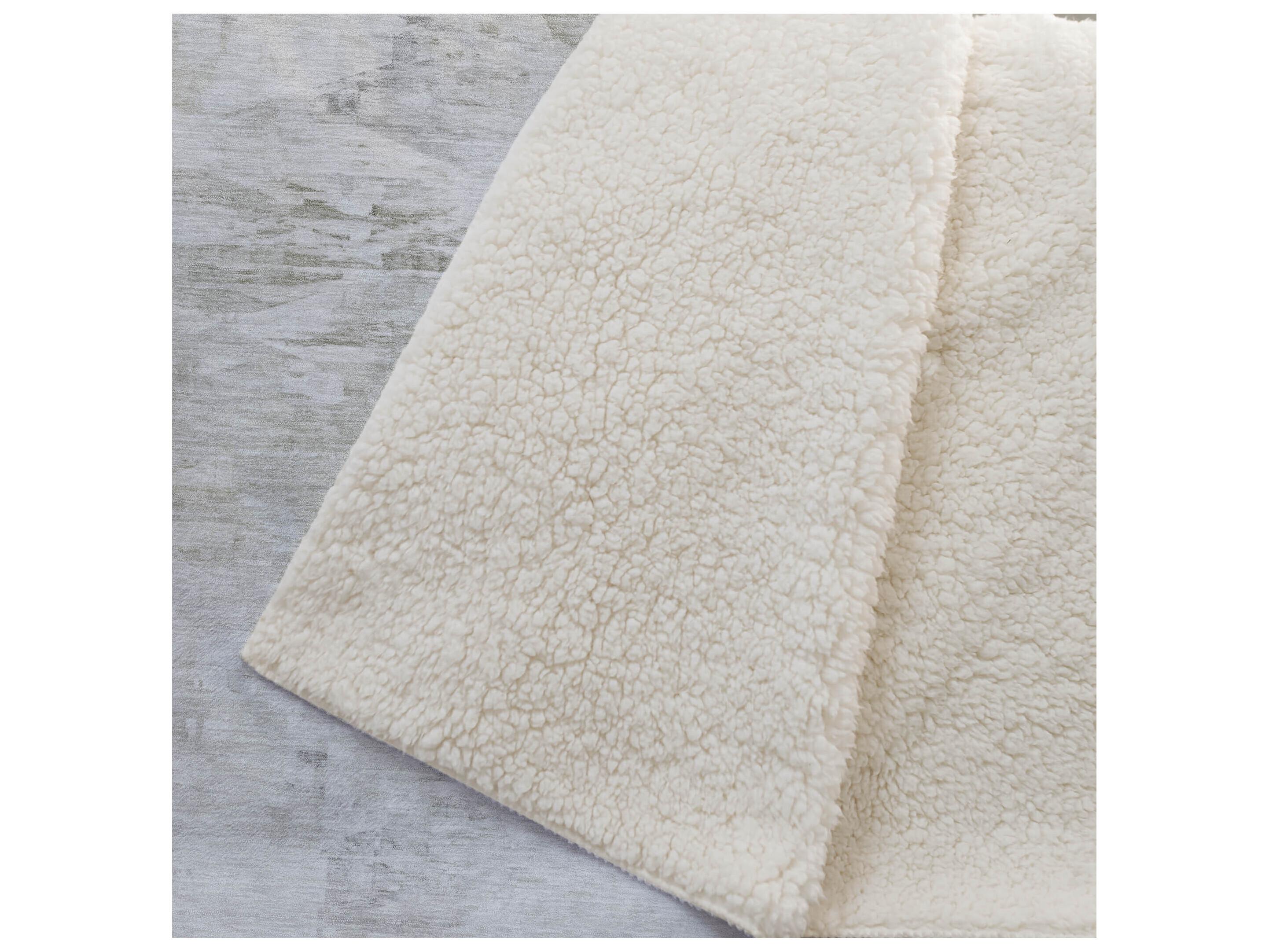 Dalyn Sherpa Ivory Polyester Throw