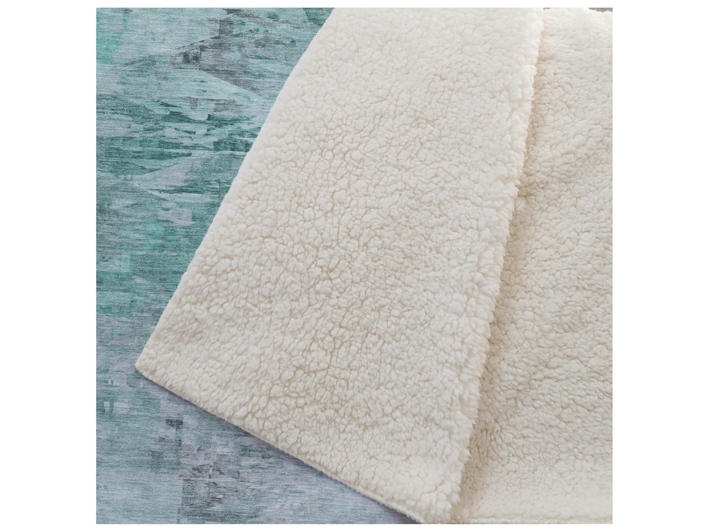 Dalyn Sherpa Teal Polyester Throw