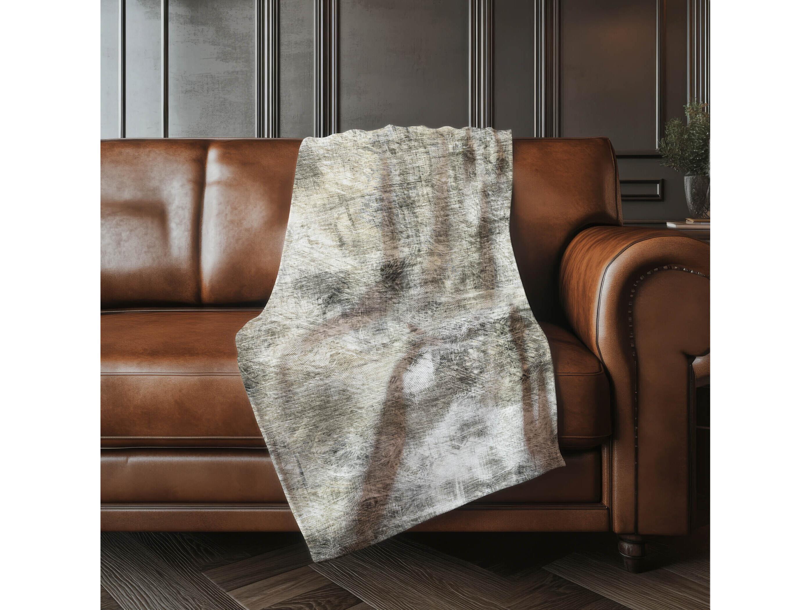 Dalyn Sherpa Brown Polyester Throw