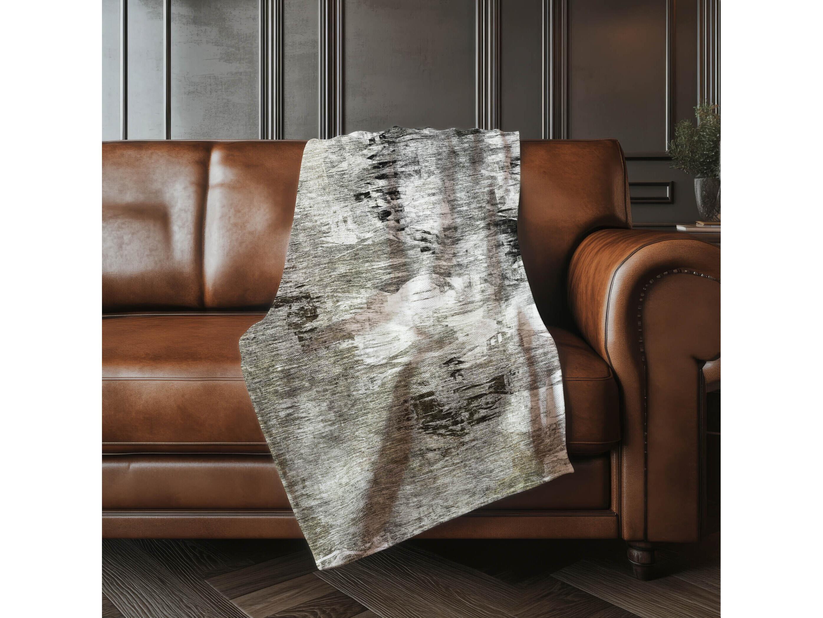 Dalyn Sherpa Brown Polyester Throw
