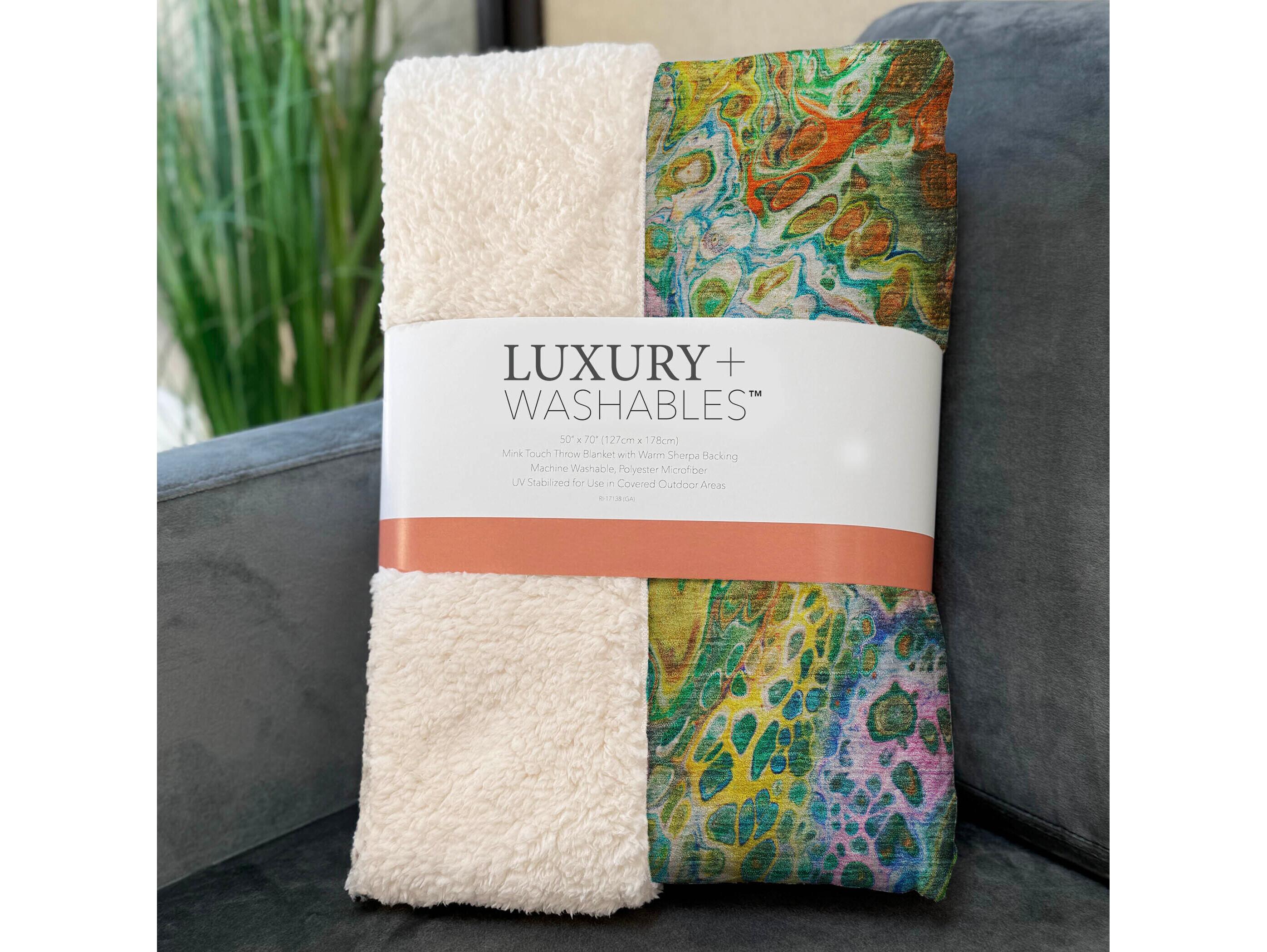 Dalyn Sherpa Green Polyester Throw