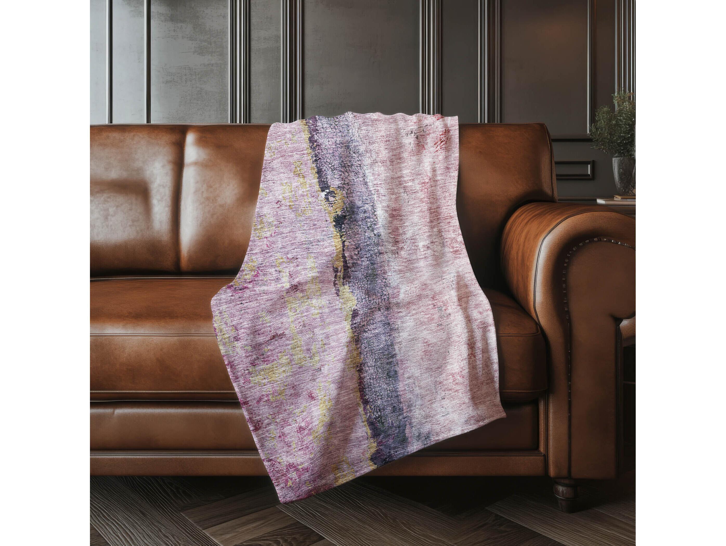 Dalyn Sherpa Pink Polyester Throw