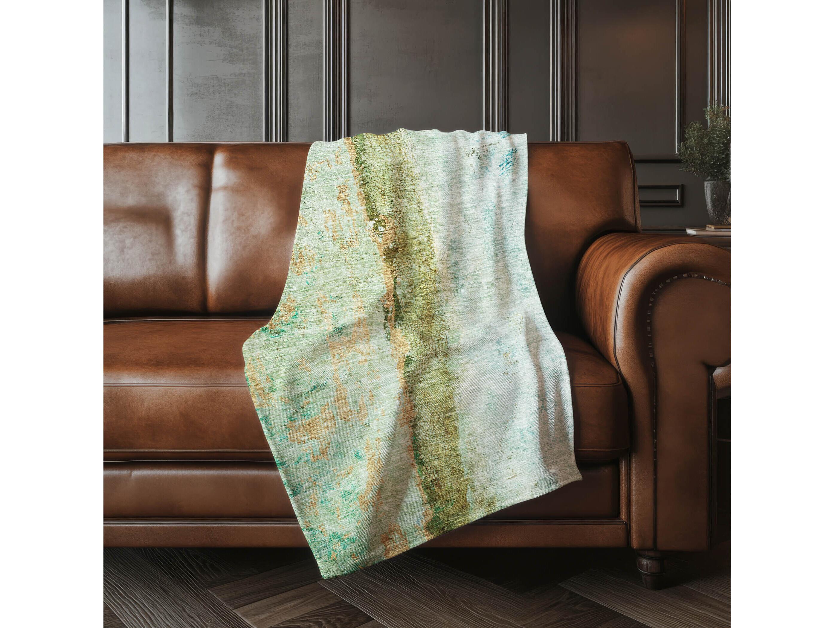 Dalyn Sherpa Green Polyester Throw