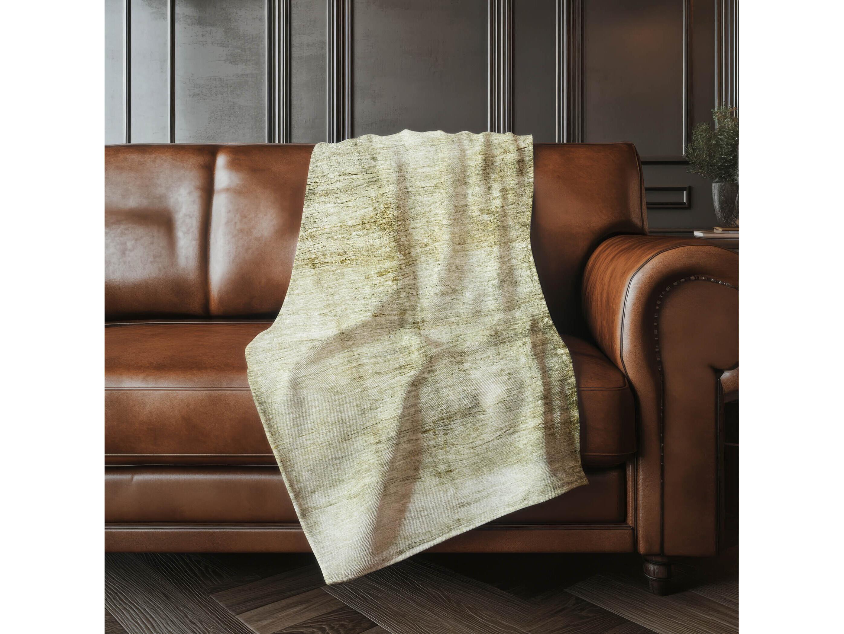 Dalyn Sherpa Brown Polyester Throw