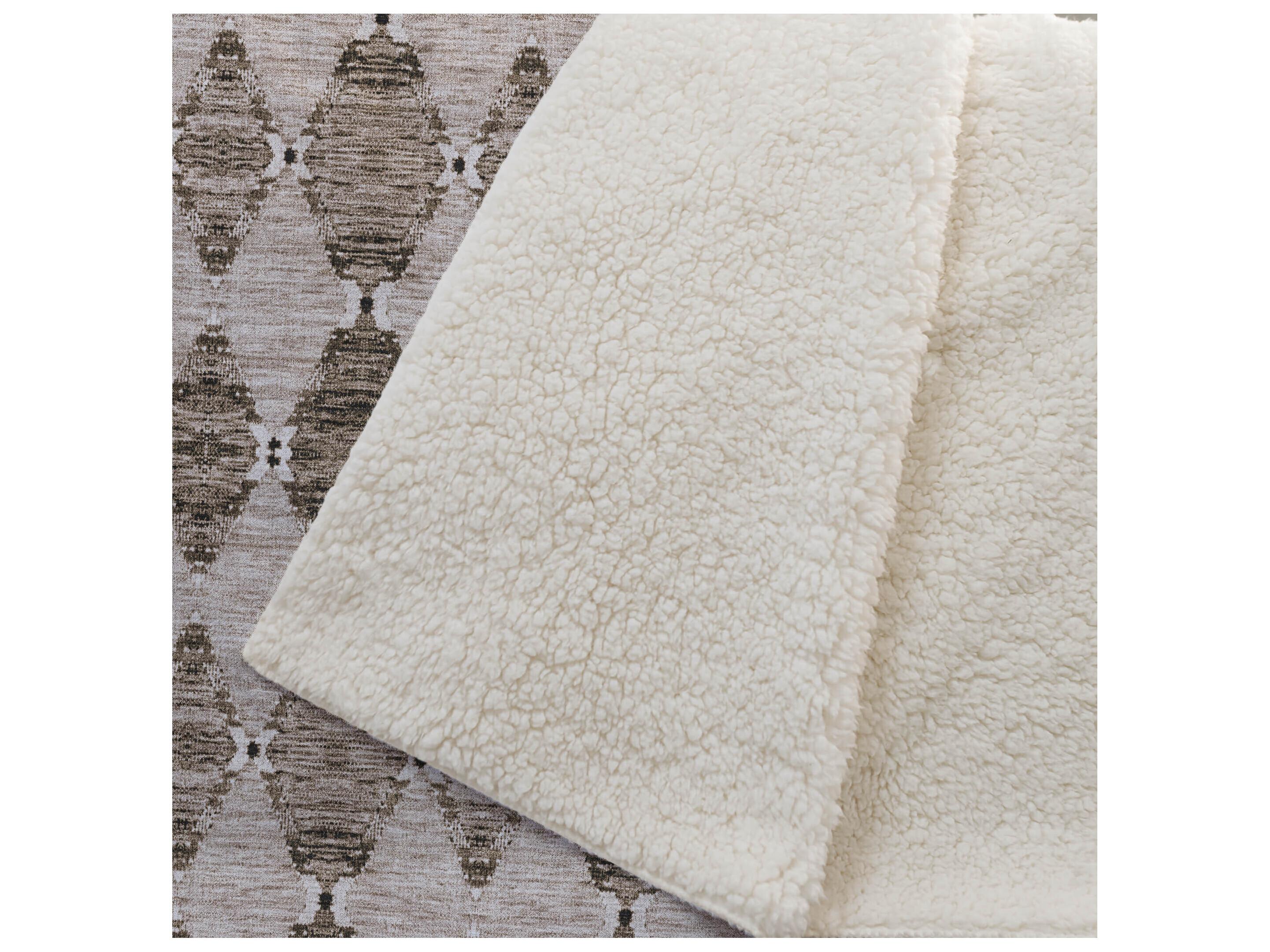 Dalyn Sherpa Brown Polyester Throw