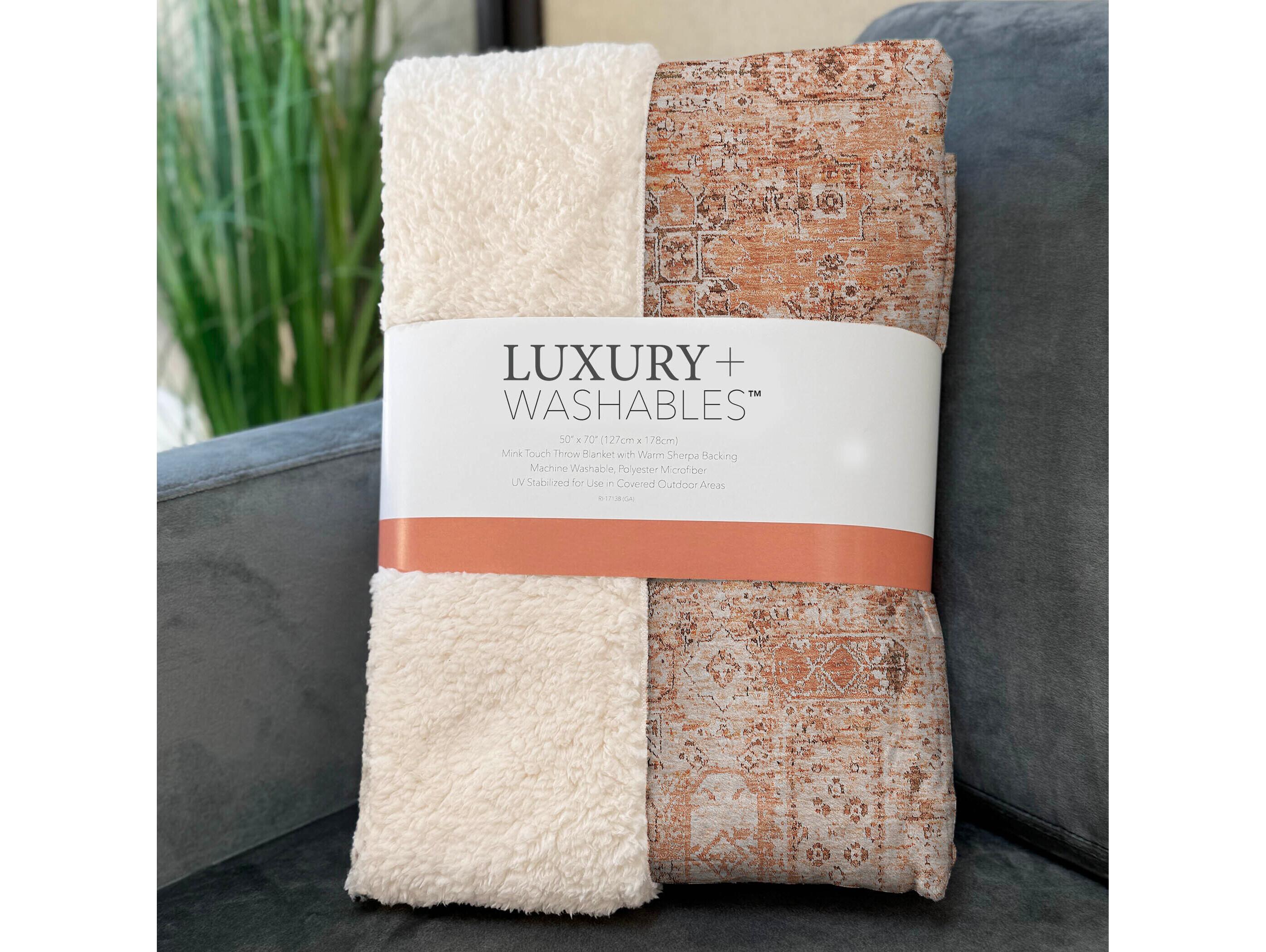 Dalyn Sherpa Orange Polyester Throw