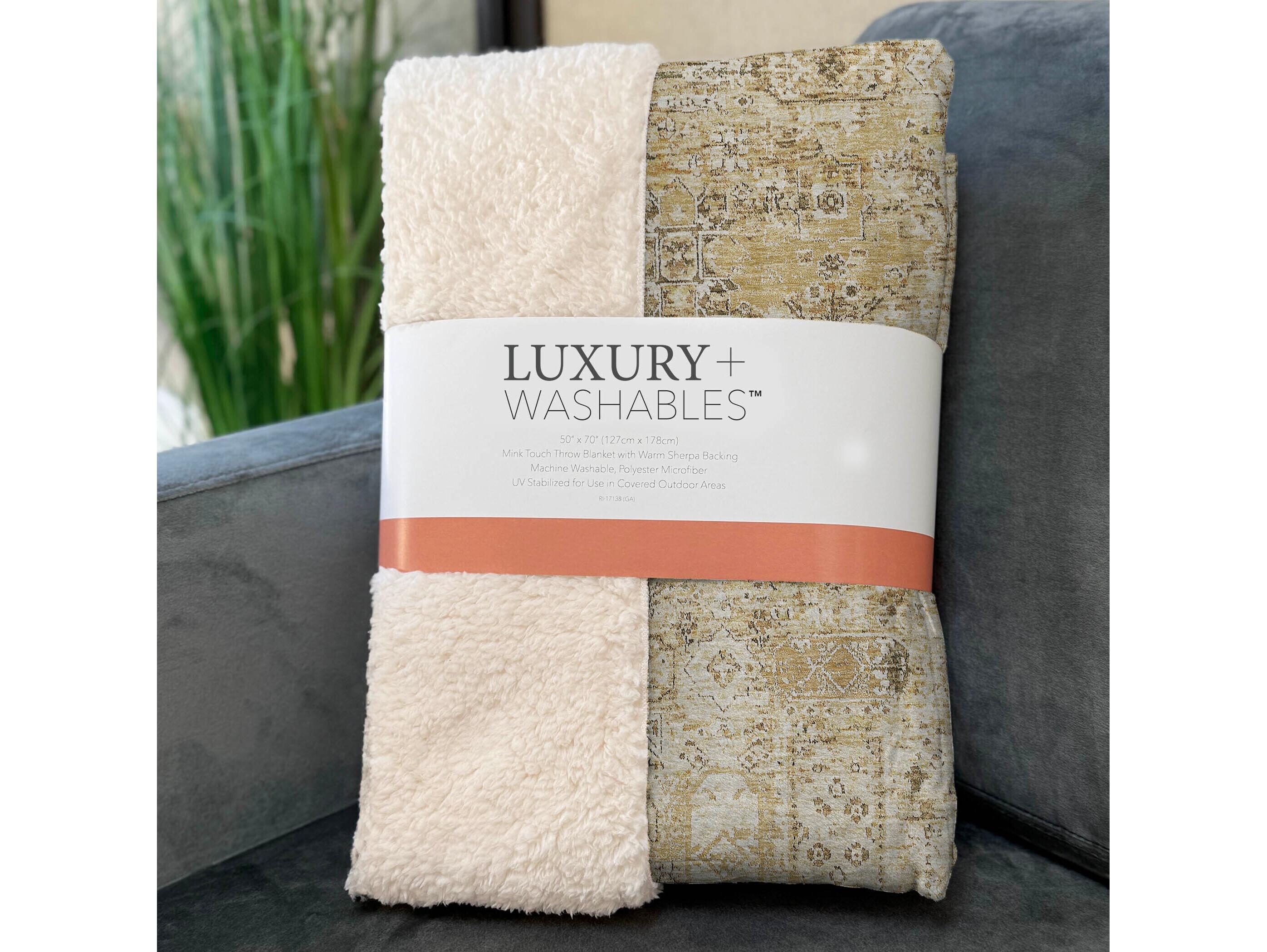 Dalyn Sherpa Gold Polyester Throw