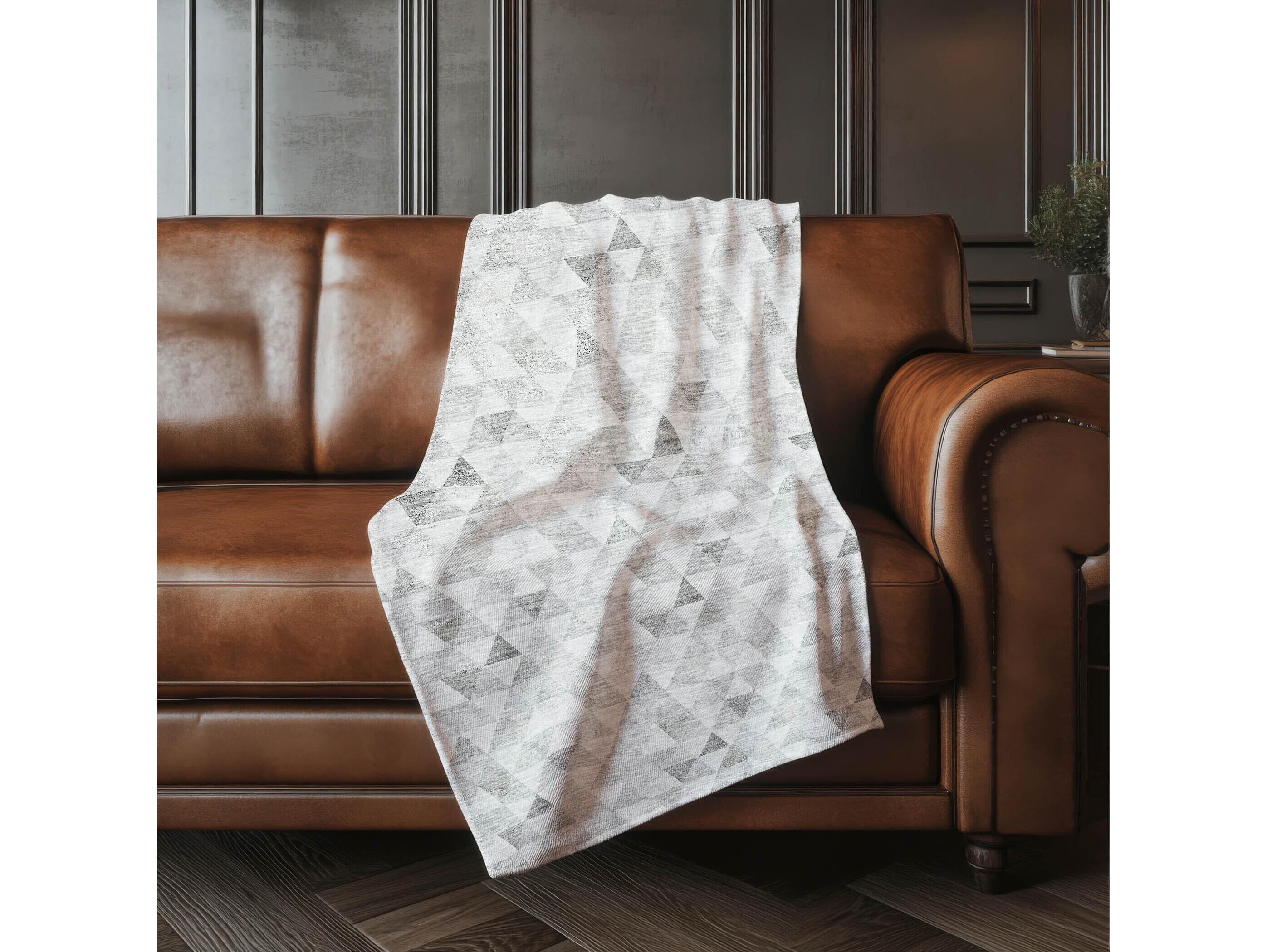 Dalyn Sherpa Gray Polyester Throw
