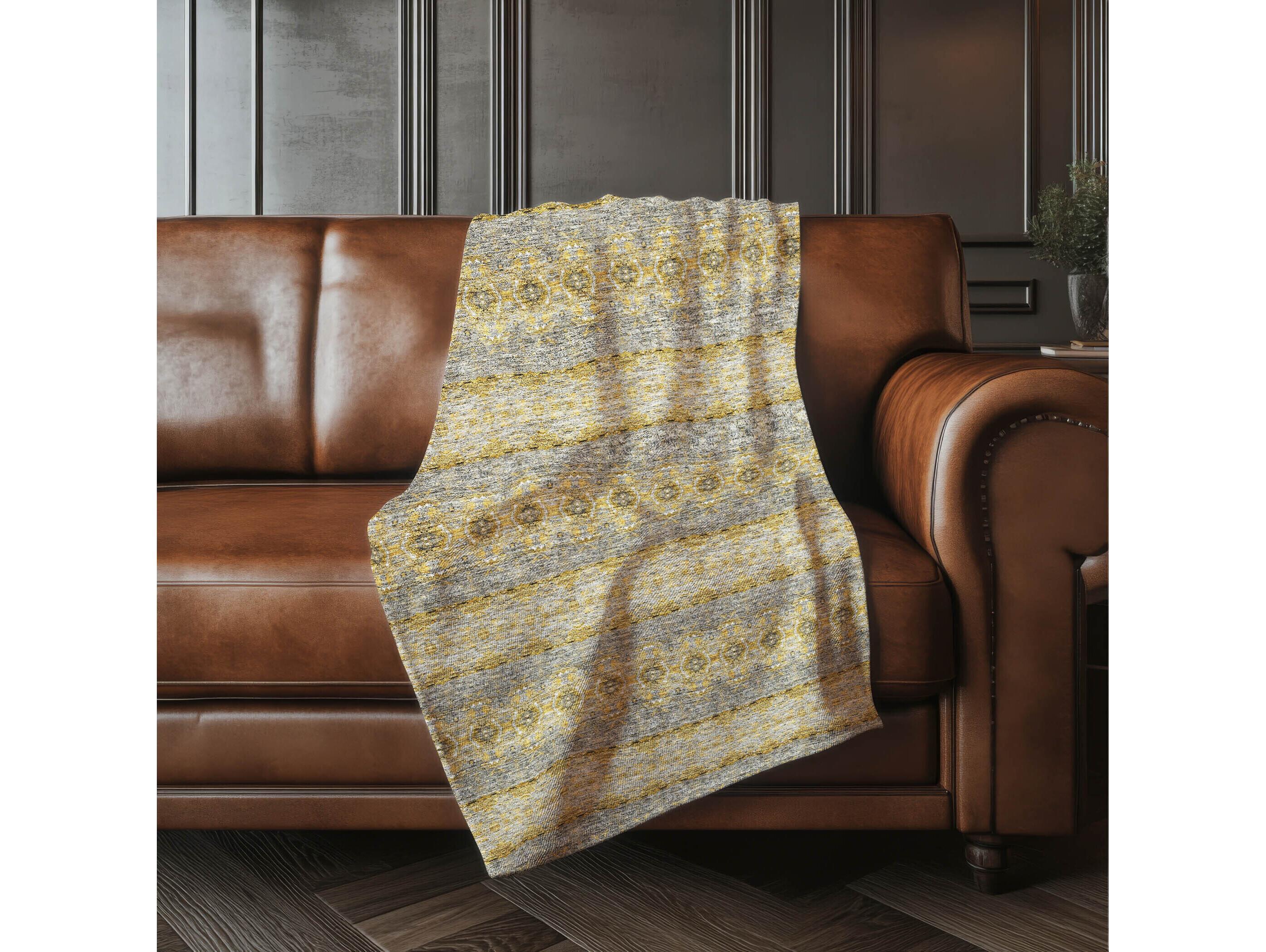 Dalyn Sherpa Gold Polyester Throw