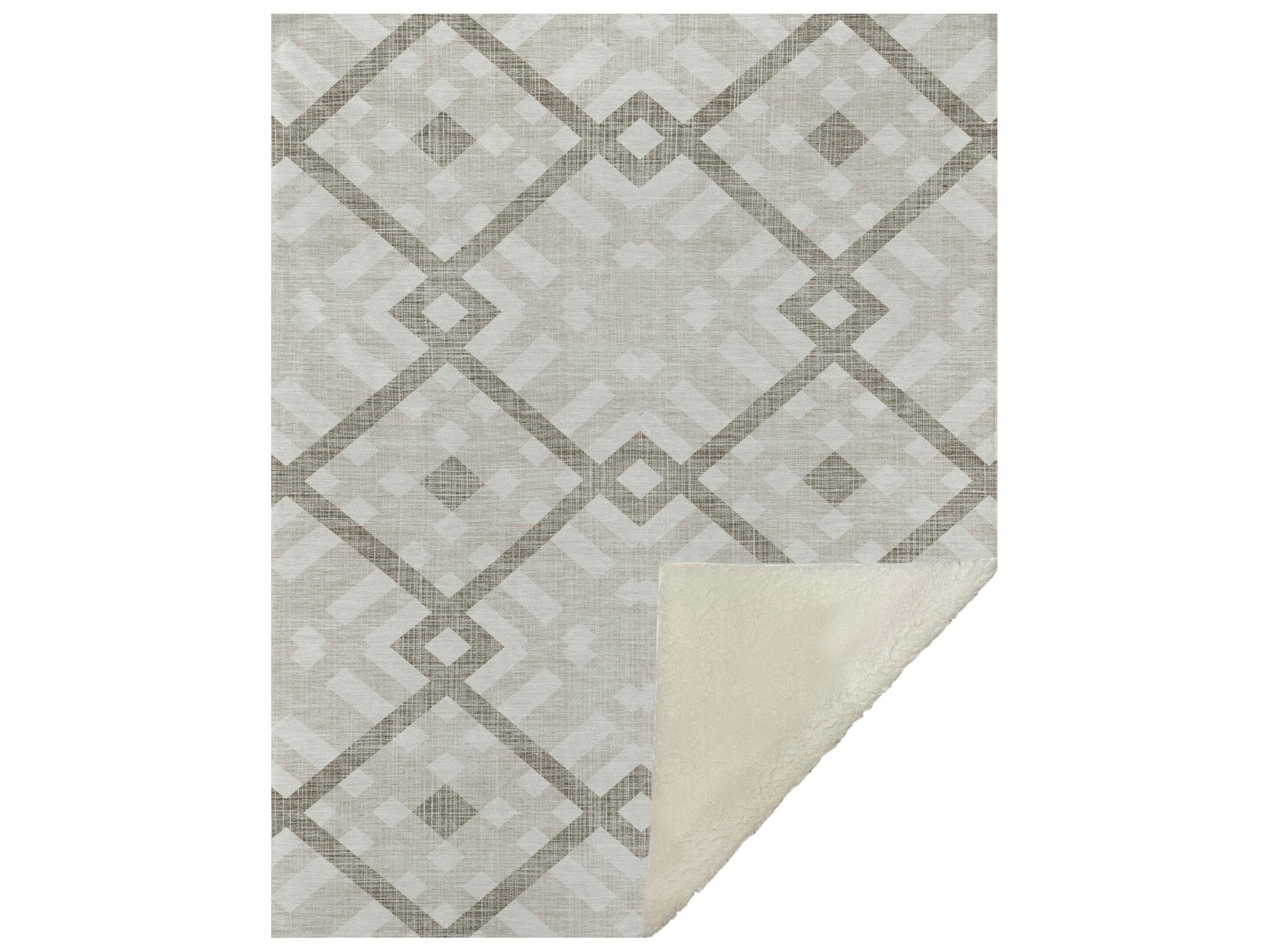 Dalyn Sherpa Brown Polyester Throw