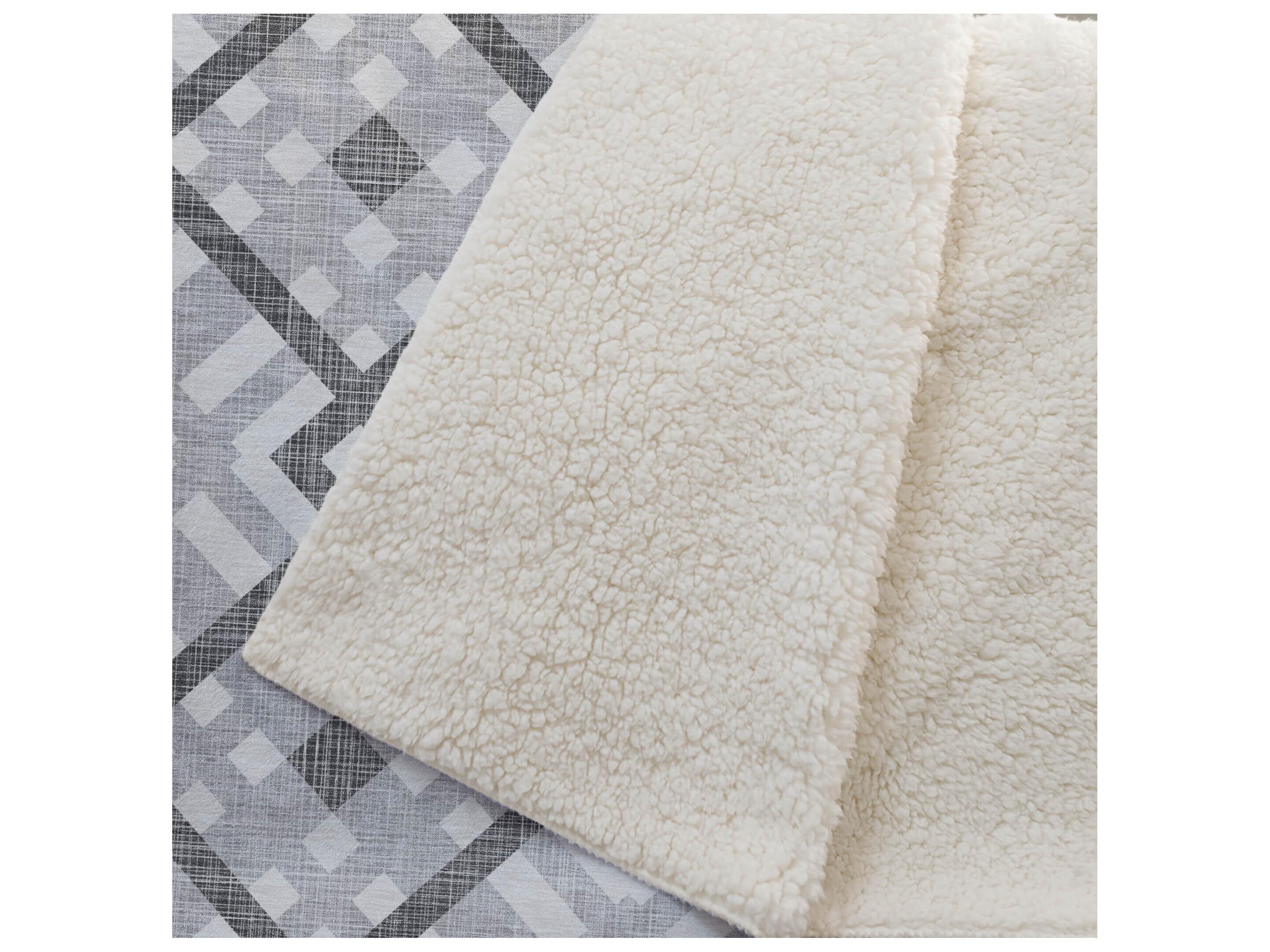 Dalyn Sherpa Gray Polyester Throw