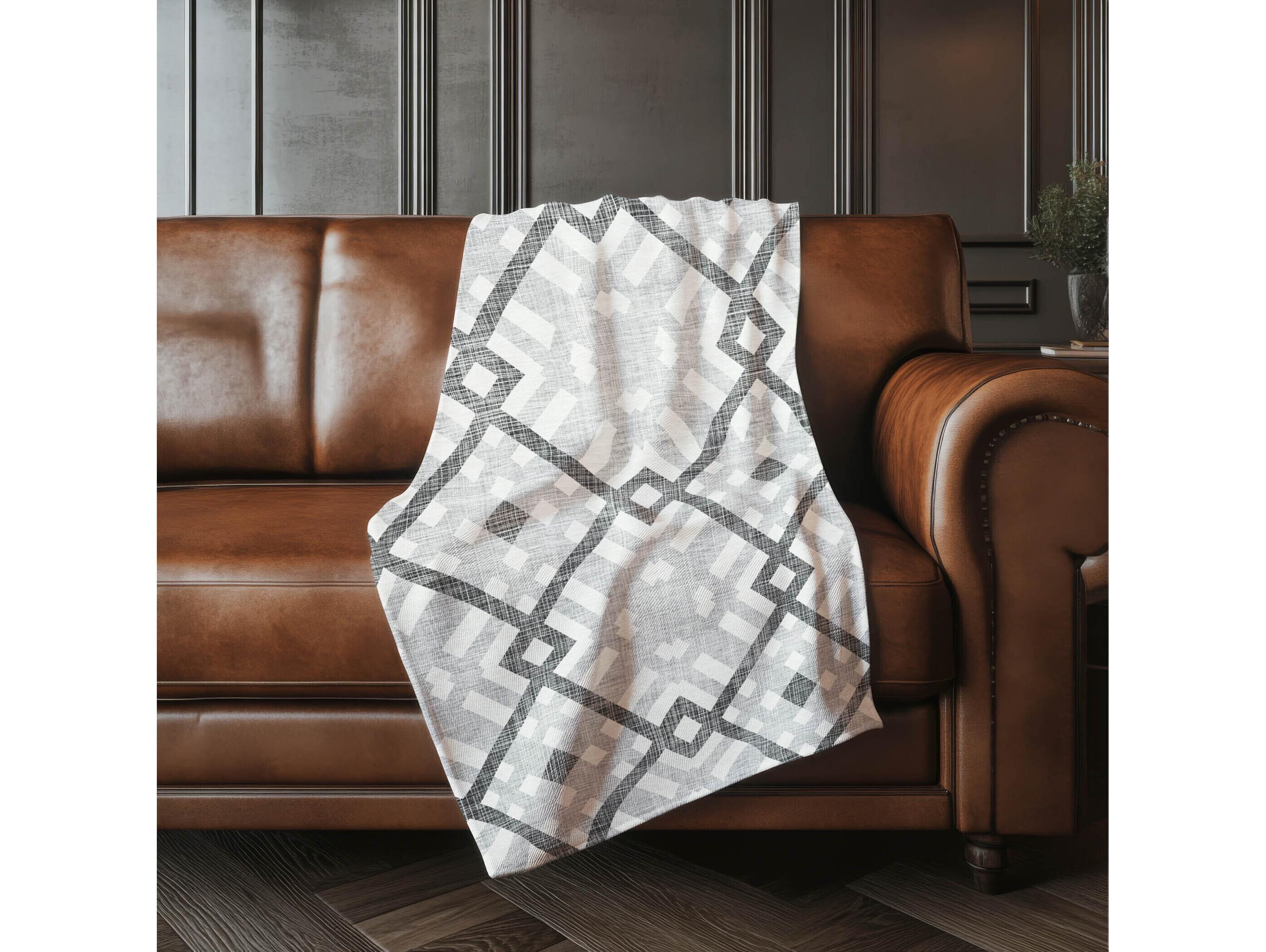 Dalyn Sherpa Gray Polyester Throw